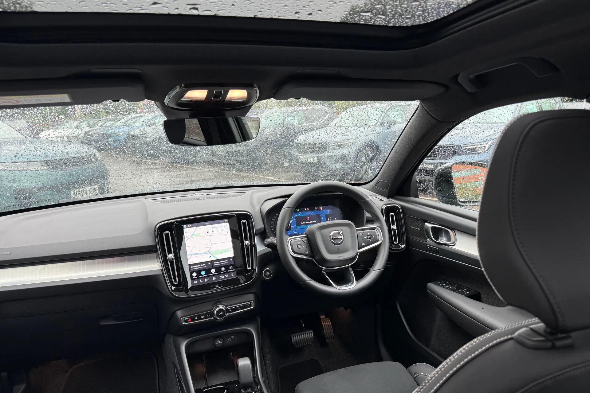 Volvo XC40 thumbnail image number 32