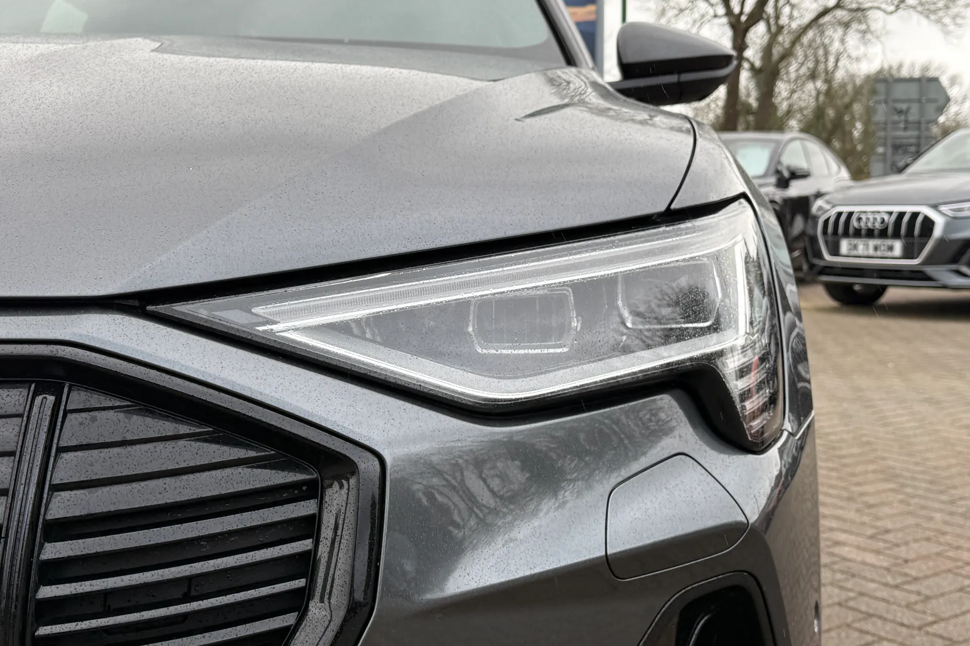 Audi e-tron thumbnail image number 56