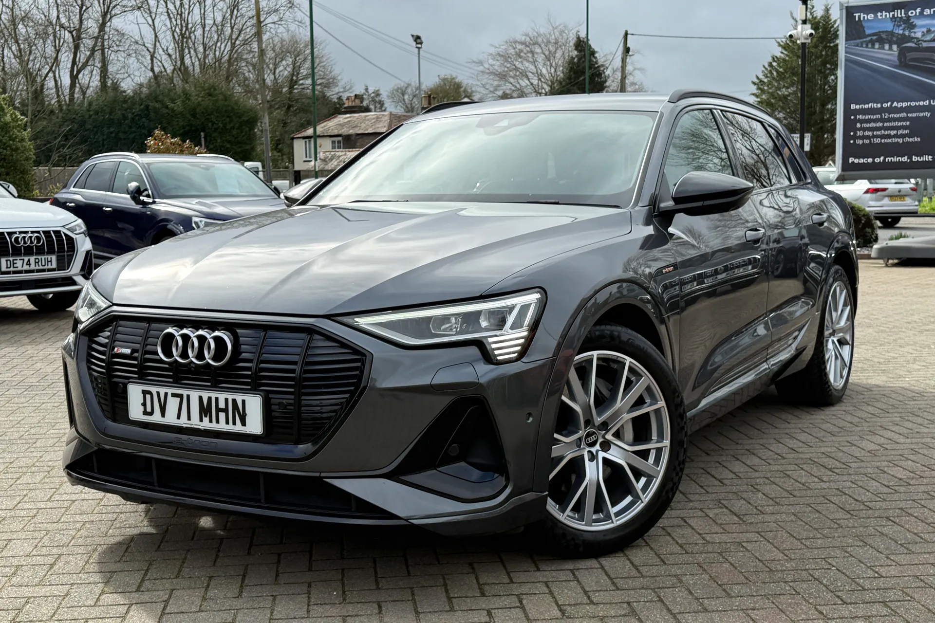 Audi e-tron thumbnail image number 28