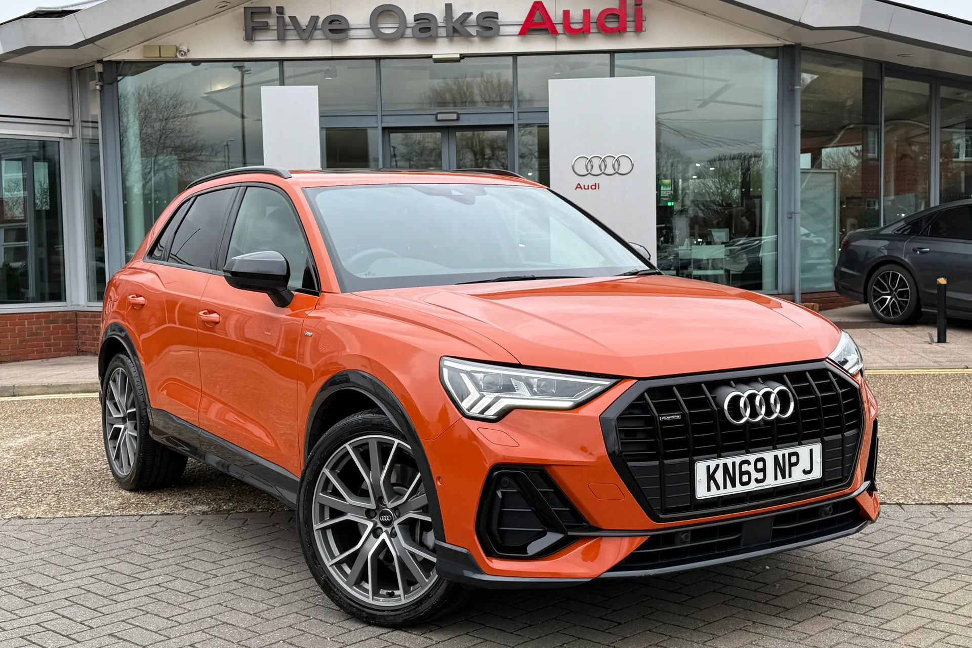 Audi Q3 focused image