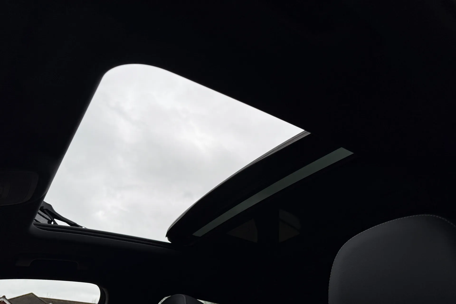 Audi Q3 thumbnail image number 37