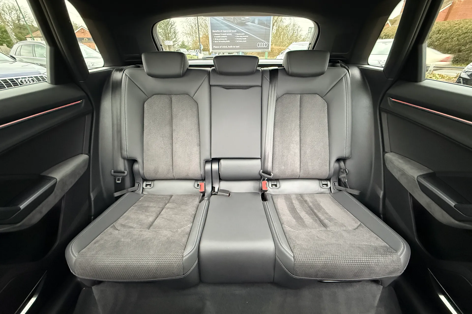 Audi Q3 thumbnail image number 45