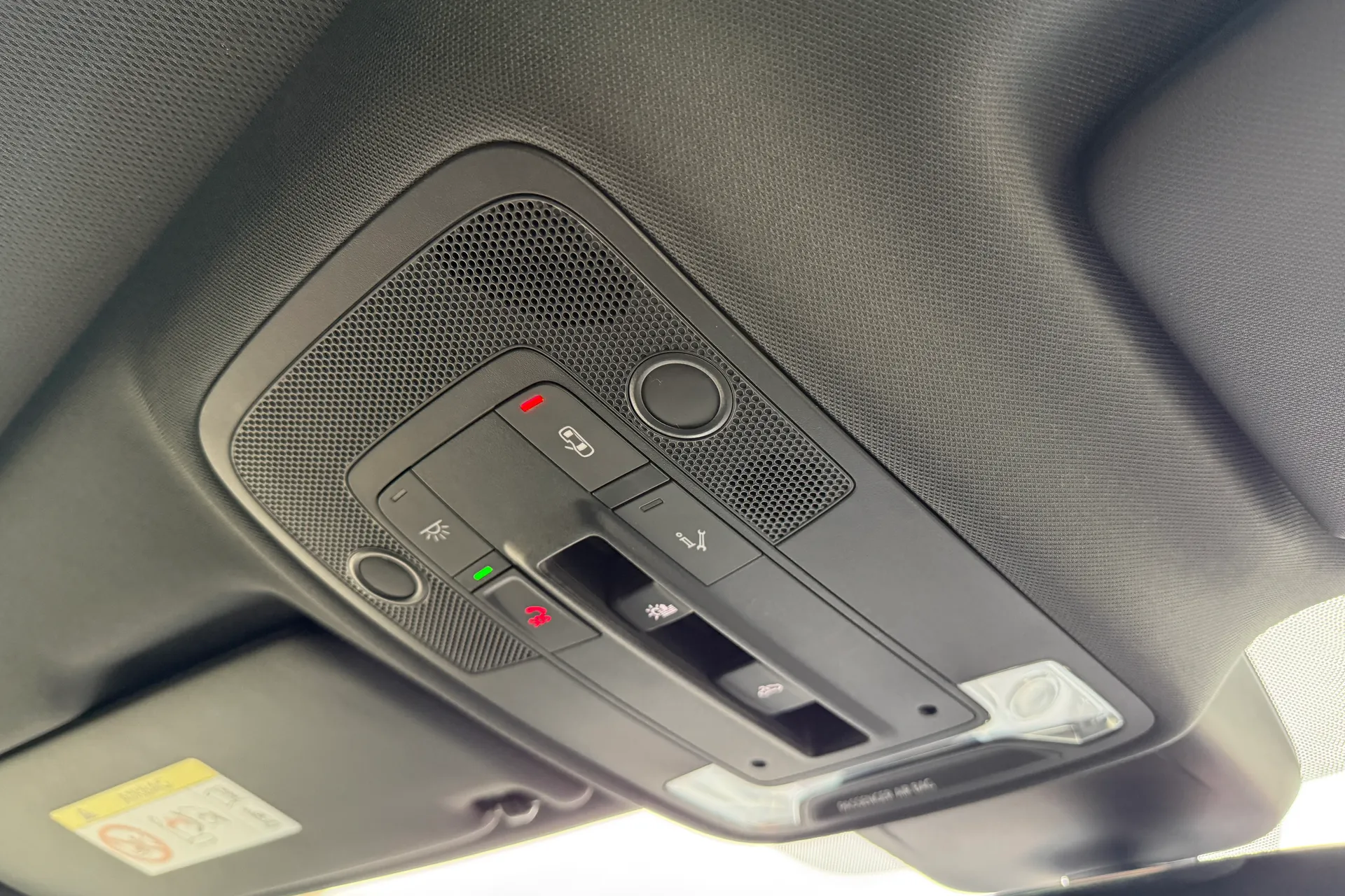 Audi Q3 thumbnail image number 23