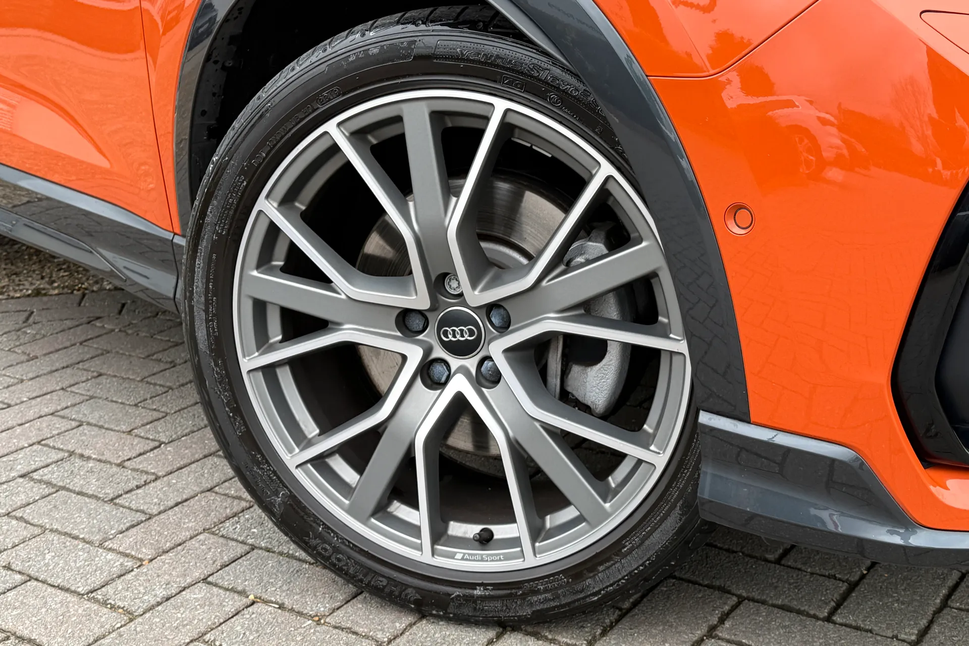 Audi Q3 thumbnail image number 7