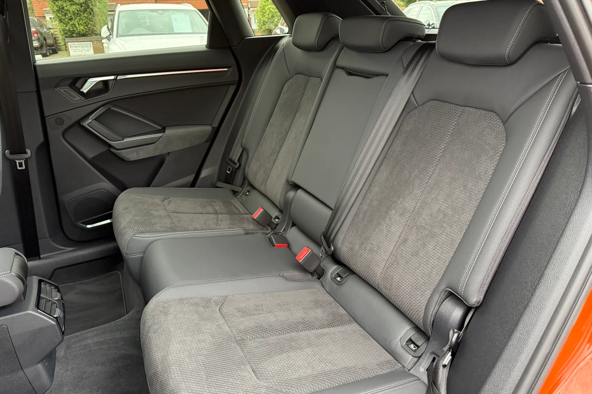 Audi Q3 thumbnail image number 50