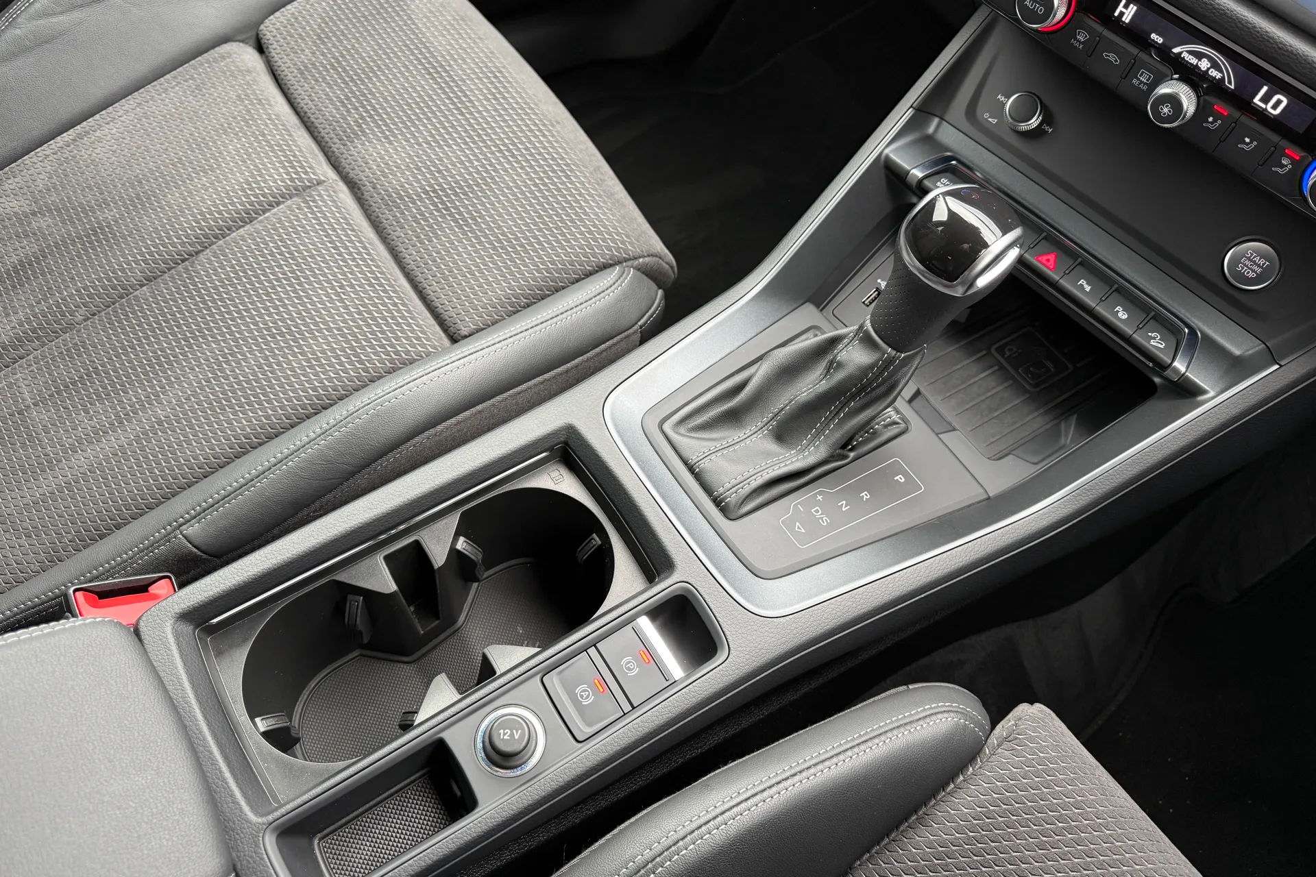 Audi Q3 thumbnail image number 47