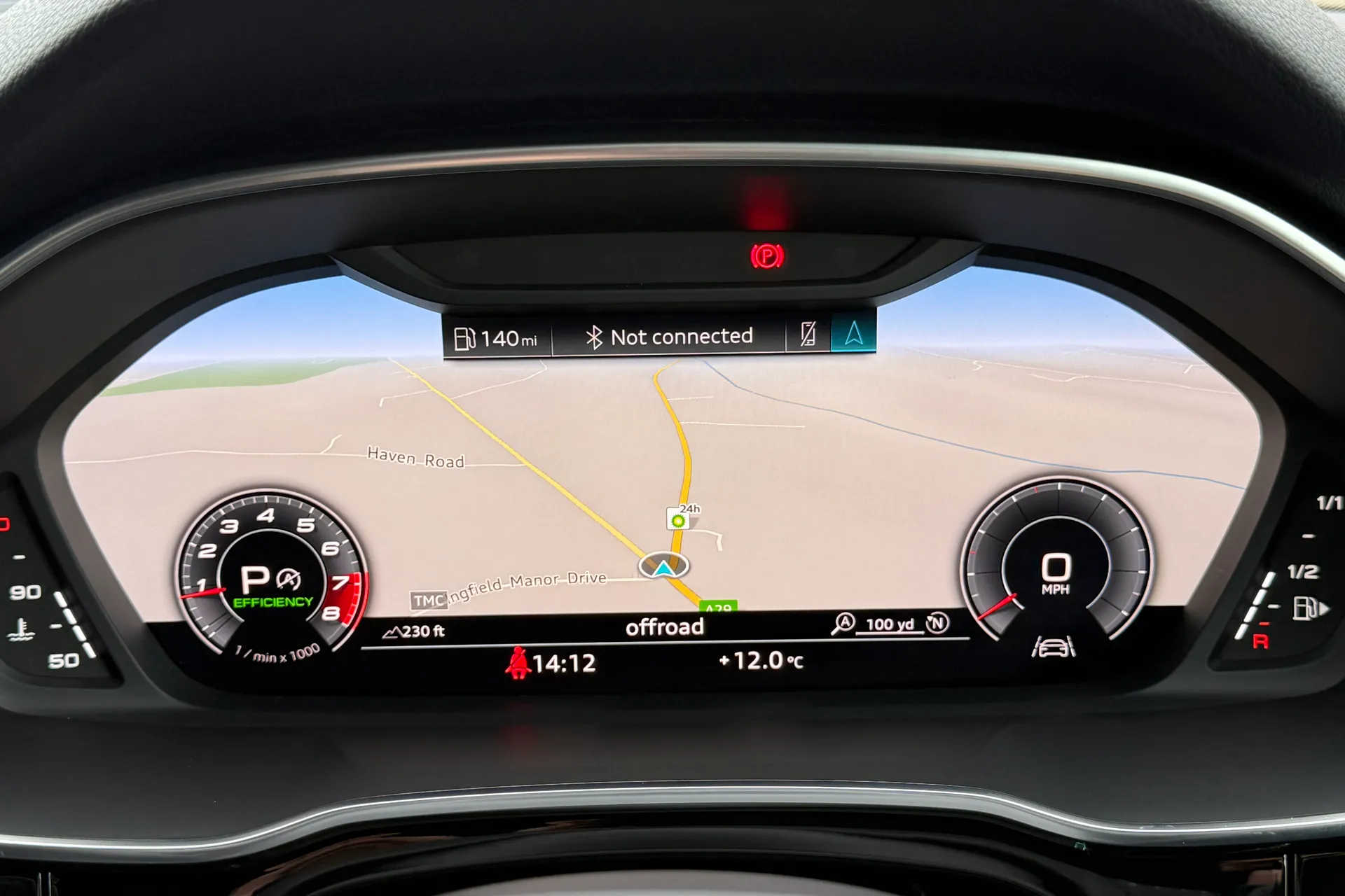 Audi Q3 thumbnail image number 15