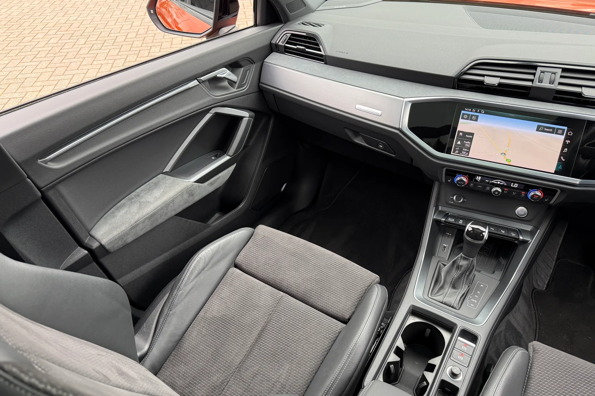 Audi Q3 thumbnail image number 46