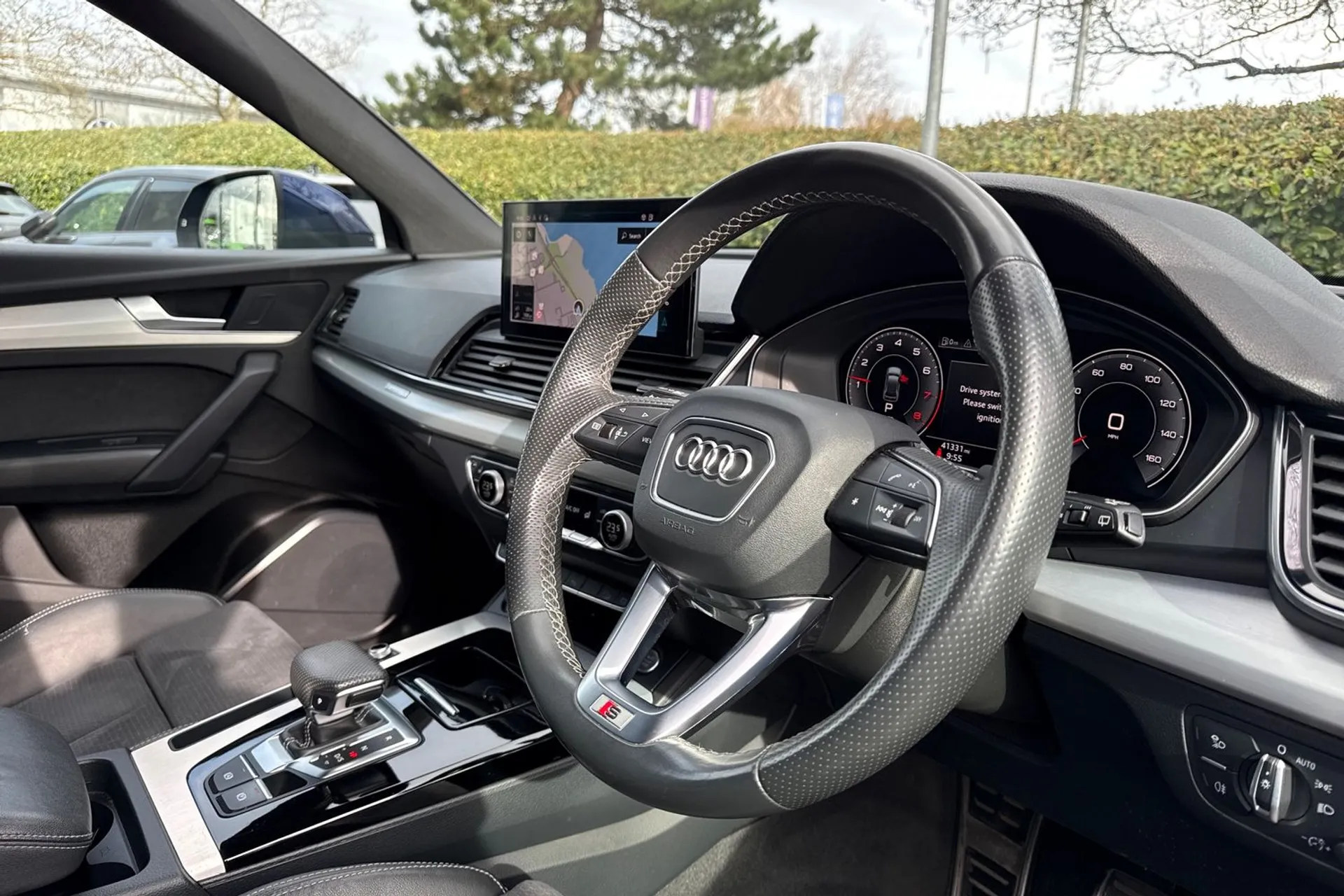 Audi Q5 thumbnail image number 10