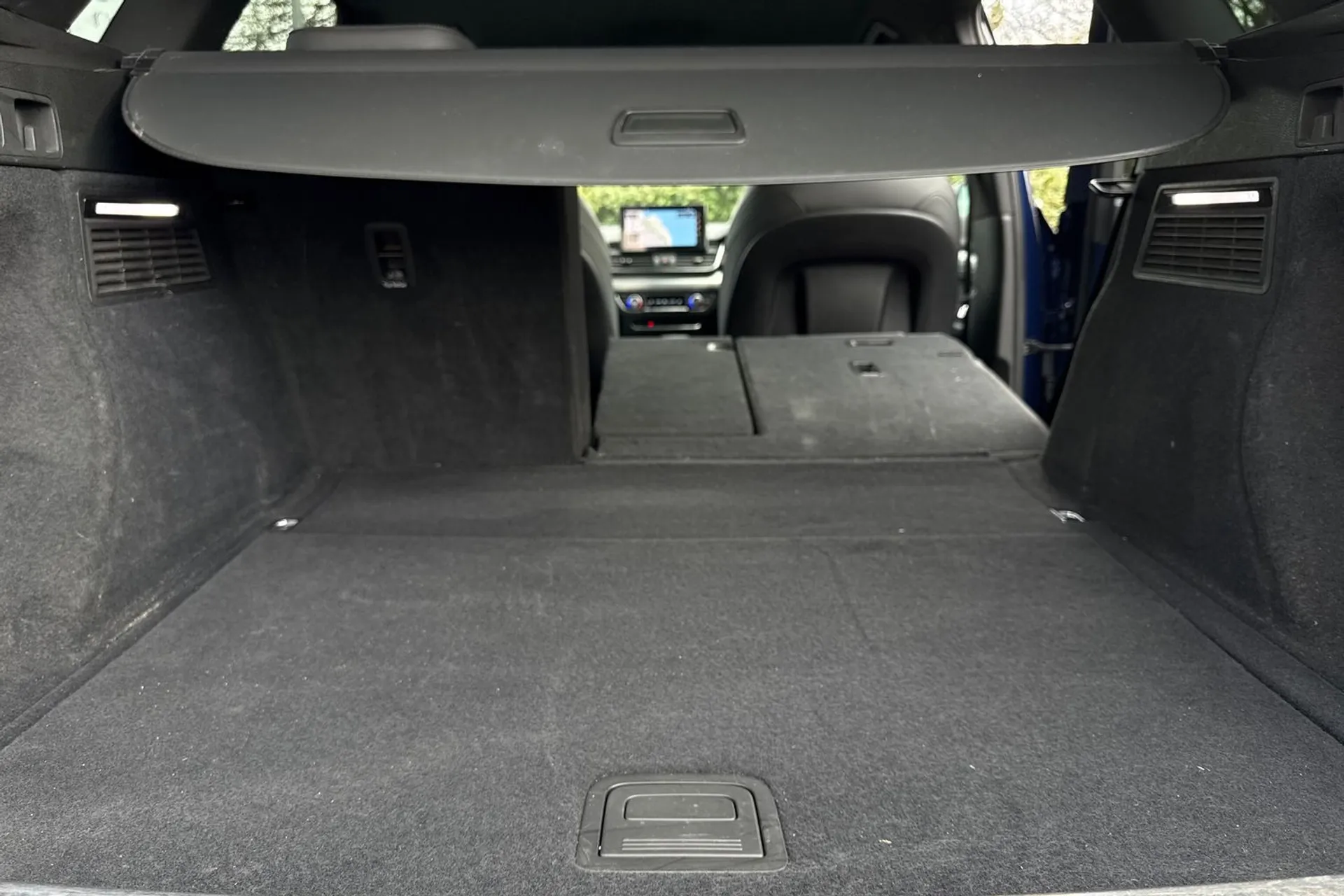 Audi Q5 thumbnail image number 35