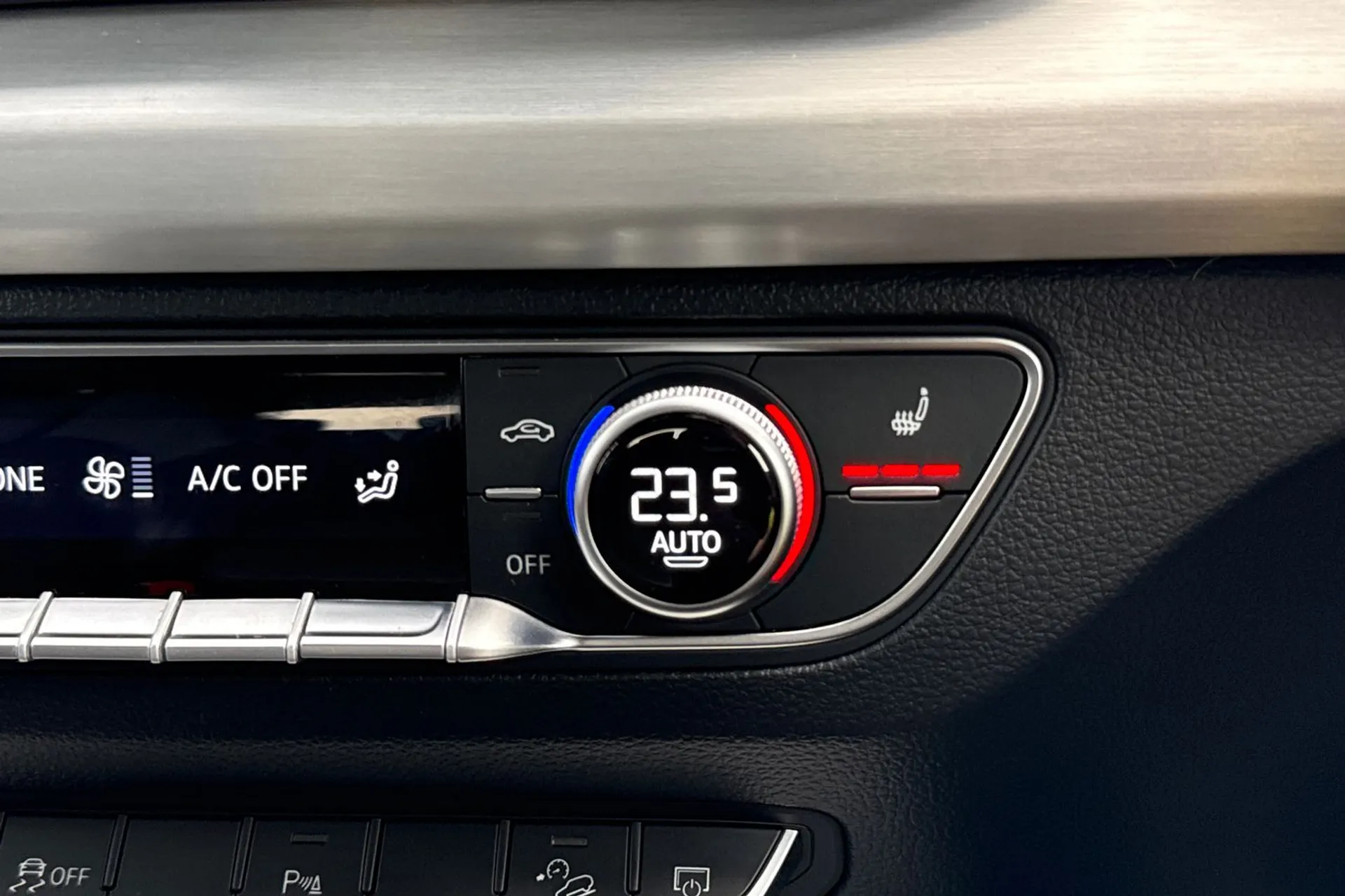 Audi Q5 thumbnail image number 23