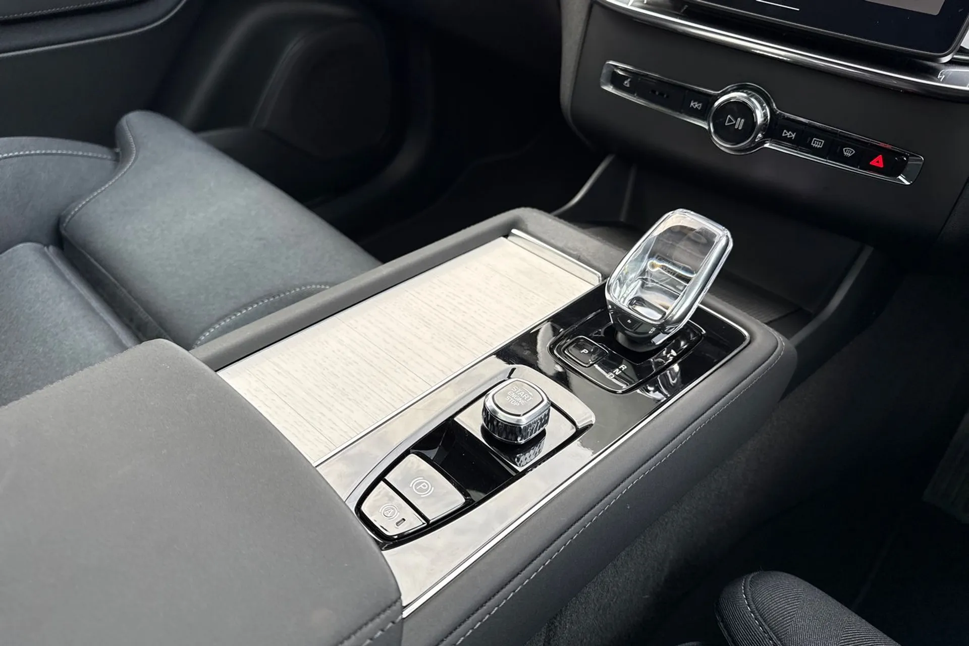 Volvo XC90 thumbnail image number 47