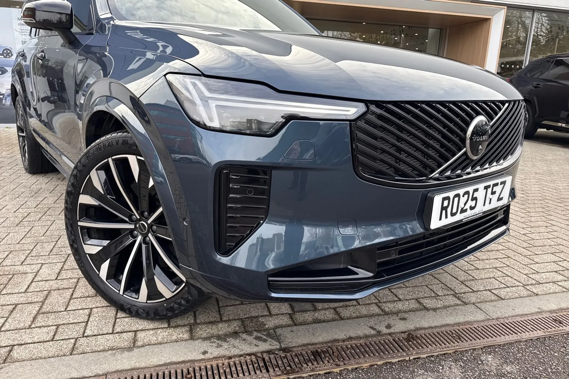 Volvo XC90 thumbnail image number 9