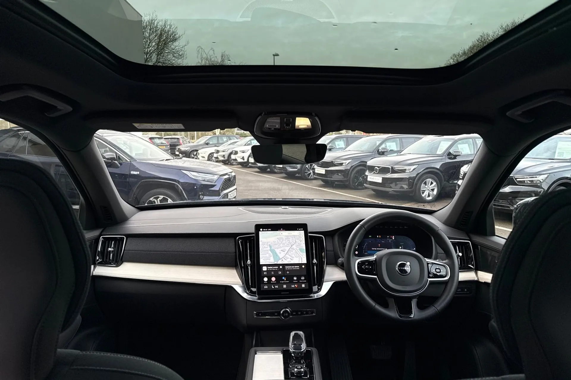 Volvo XC90 thumbnail image number 3