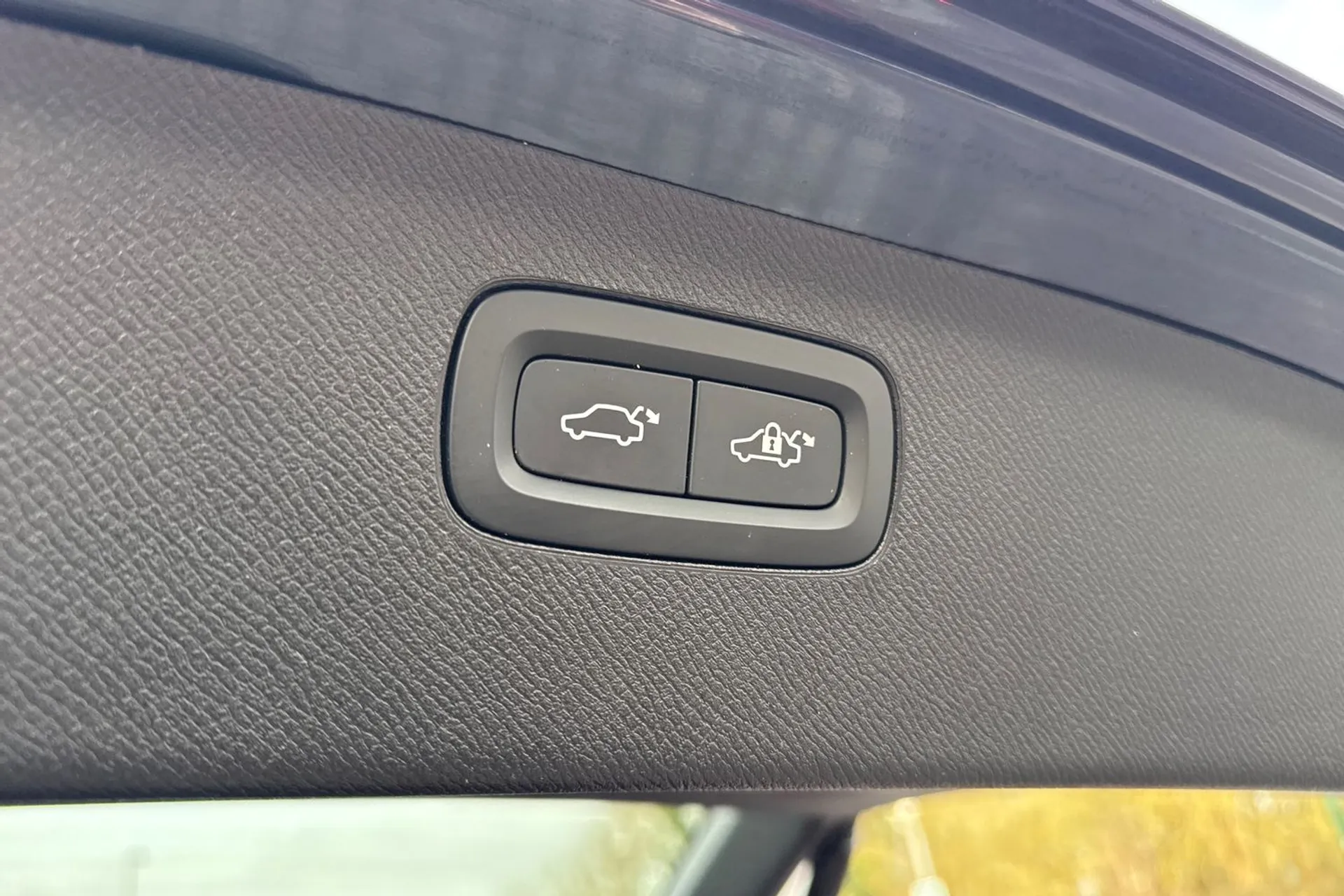 Volvo XC90 thumbnail image number 24