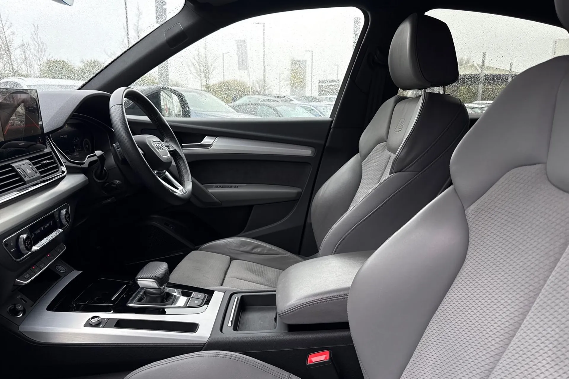 Audi Q5 thumbnail image number 44