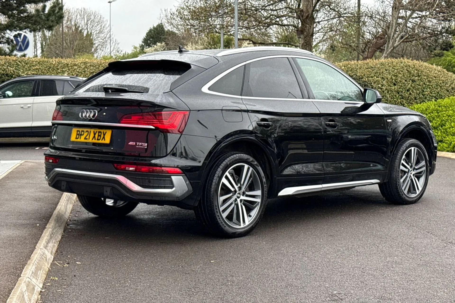 Audi Q5 thumbnail image number 10