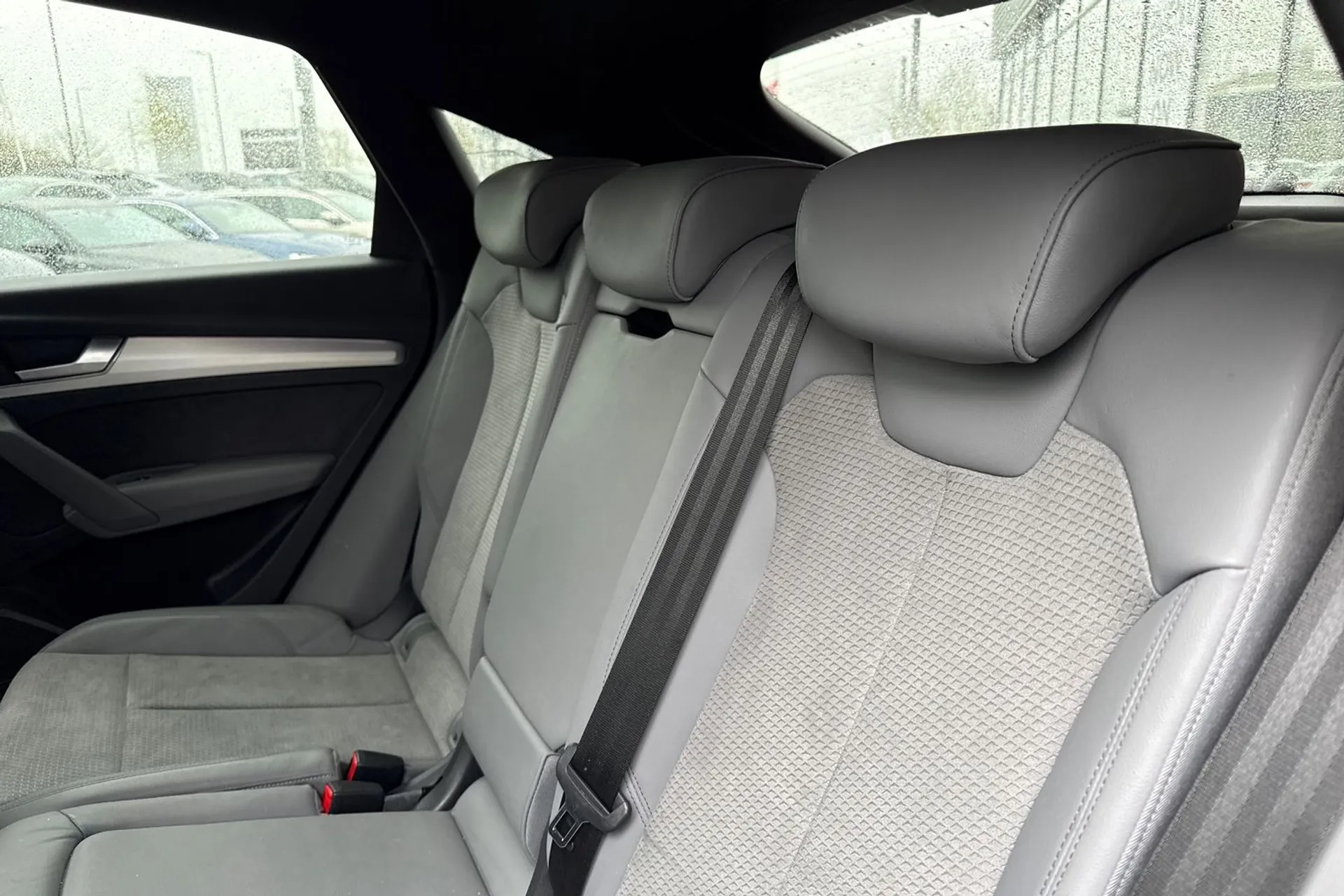 Audi Q5 thumbnail image number 47