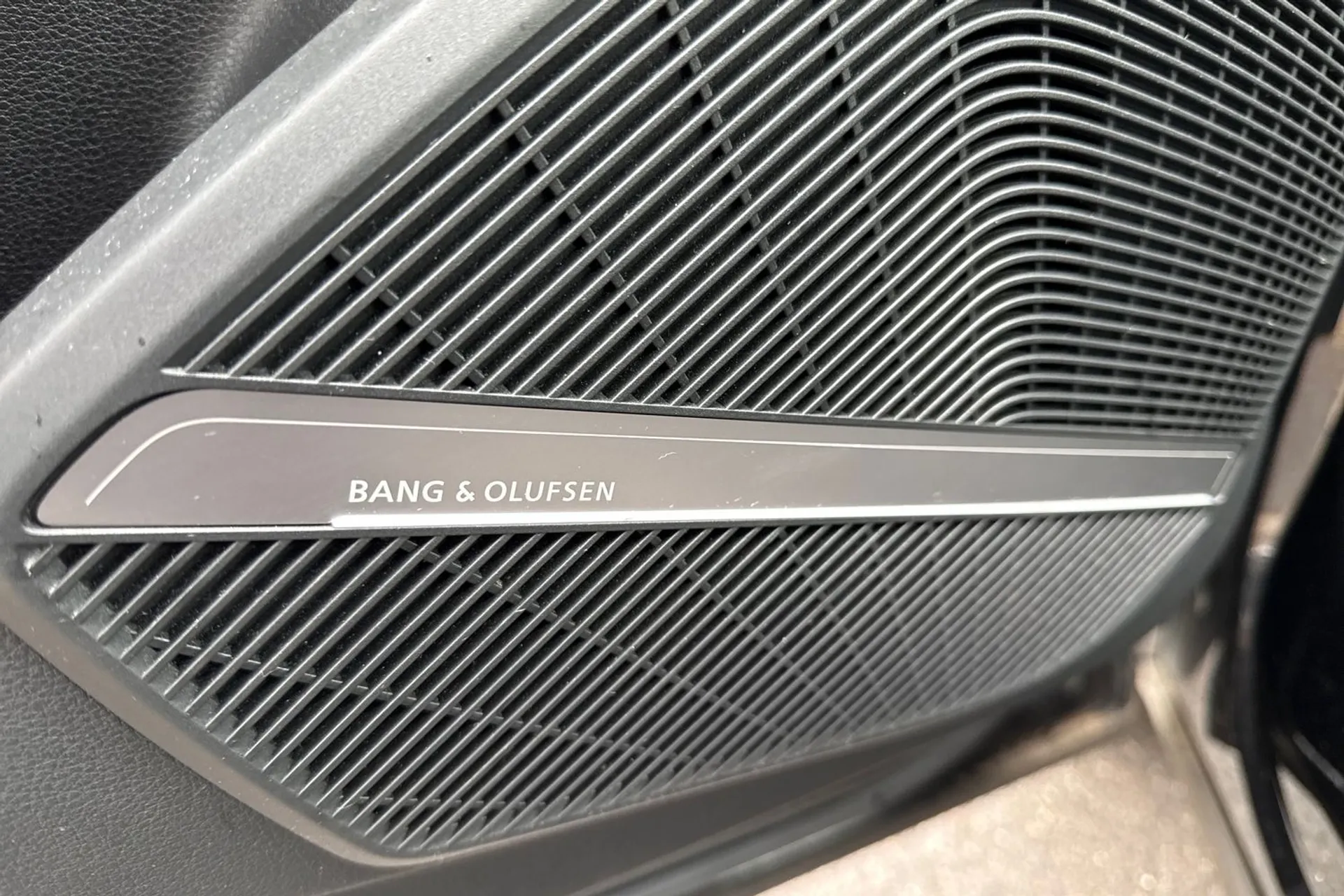 Audi Q5 thumbnail image number 30