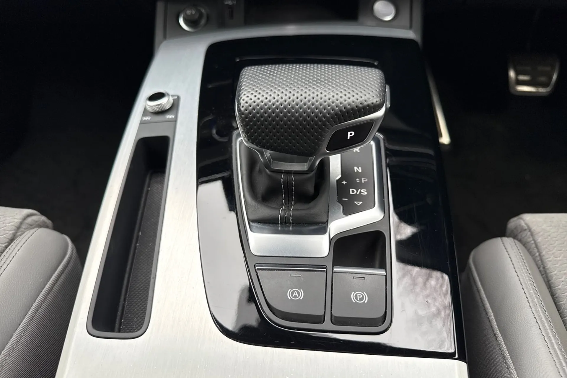 Audi Q5 thumbnail image number 51