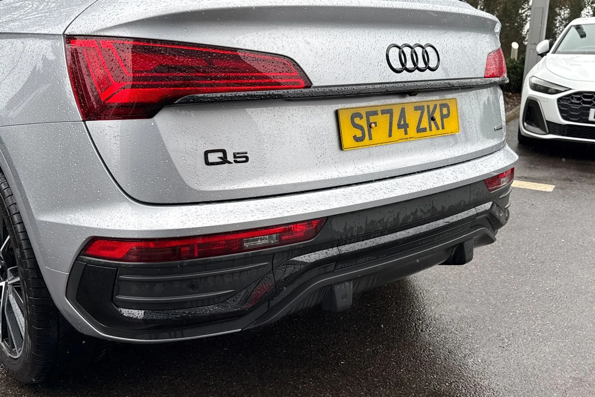 Audi Q5 thumbnail image number 28