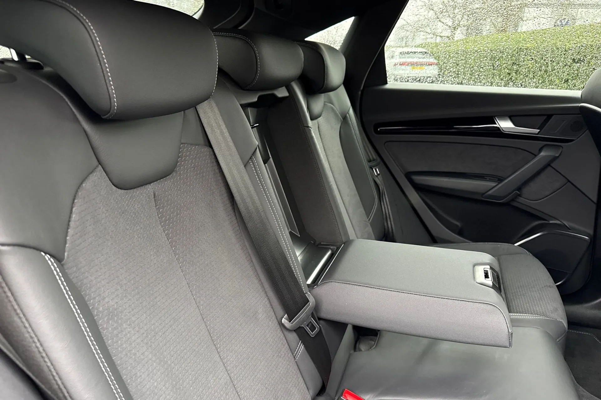 Audi Q5 thumbnail image number 42