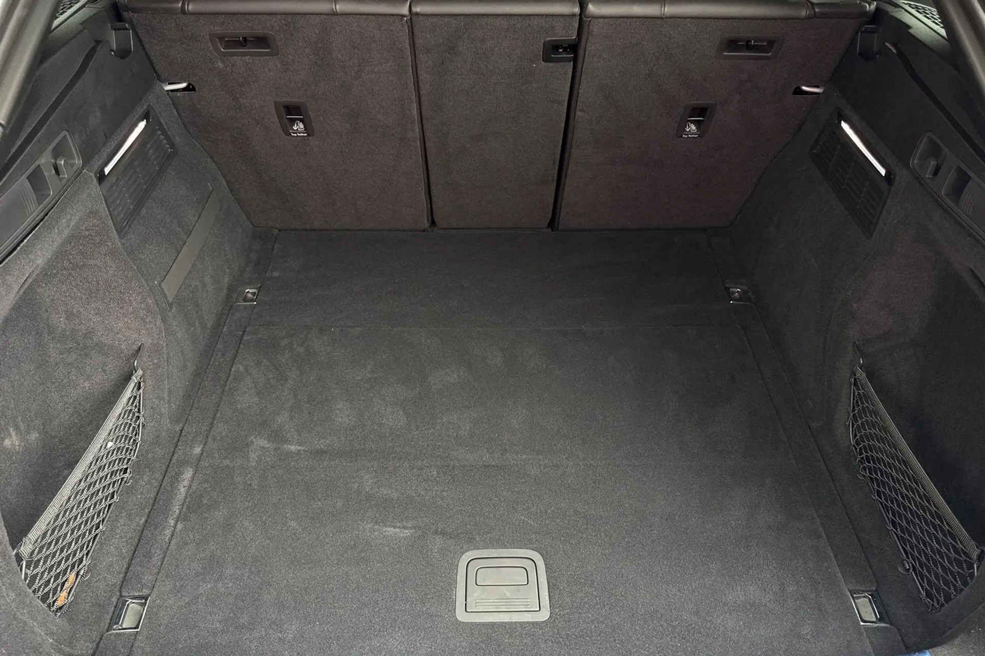 Audi Q5 thumbnail image number 35