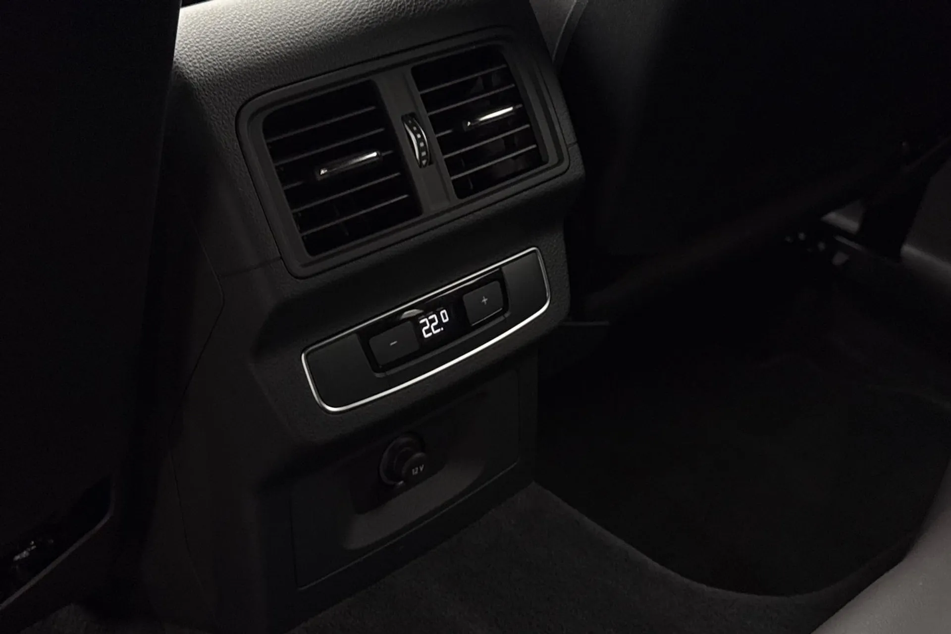 Audi Q5 thumbnail image number 27