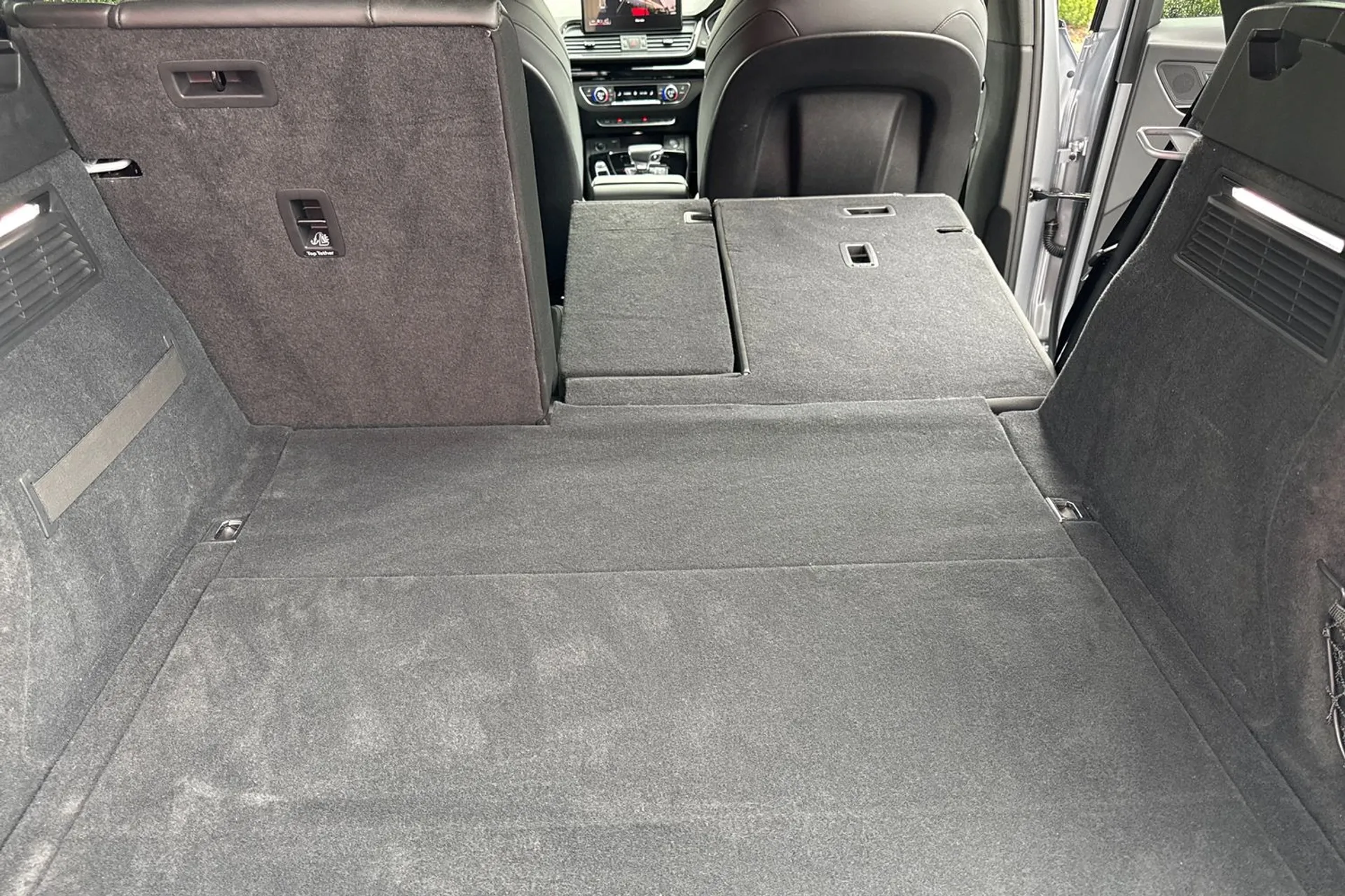 Audi Q5 thumbnail image number 38