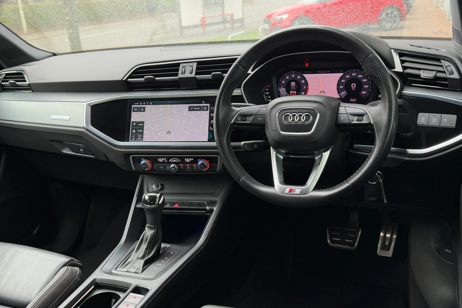 Audi Q3 thumbnail image number 34