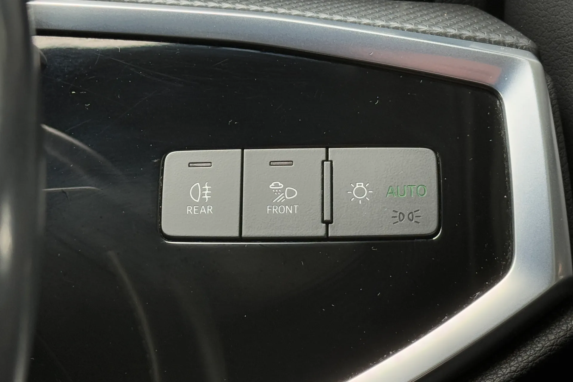 Audi Q3 thumbnail image number 17