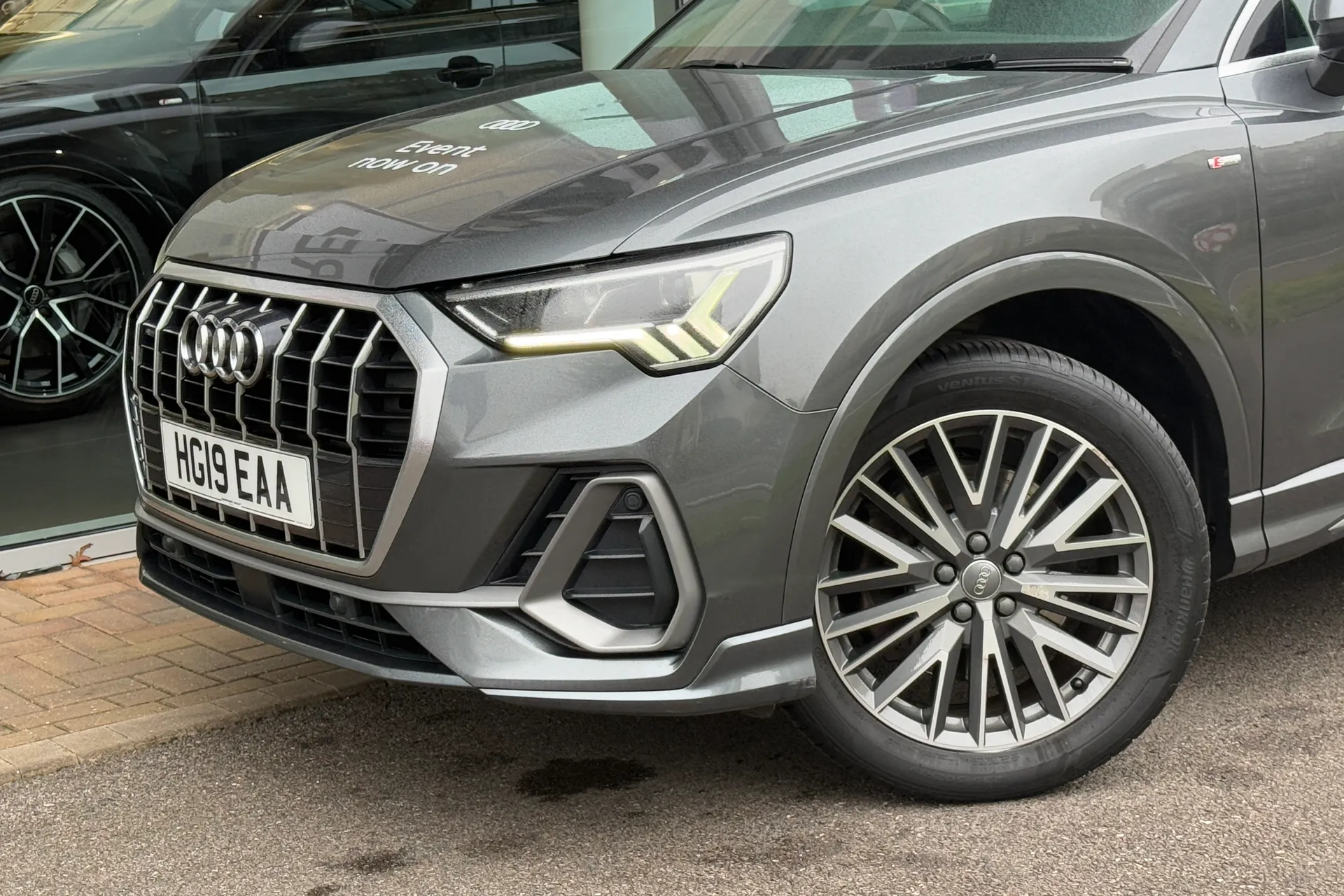 Audi Q3 thumbnail image number 55
