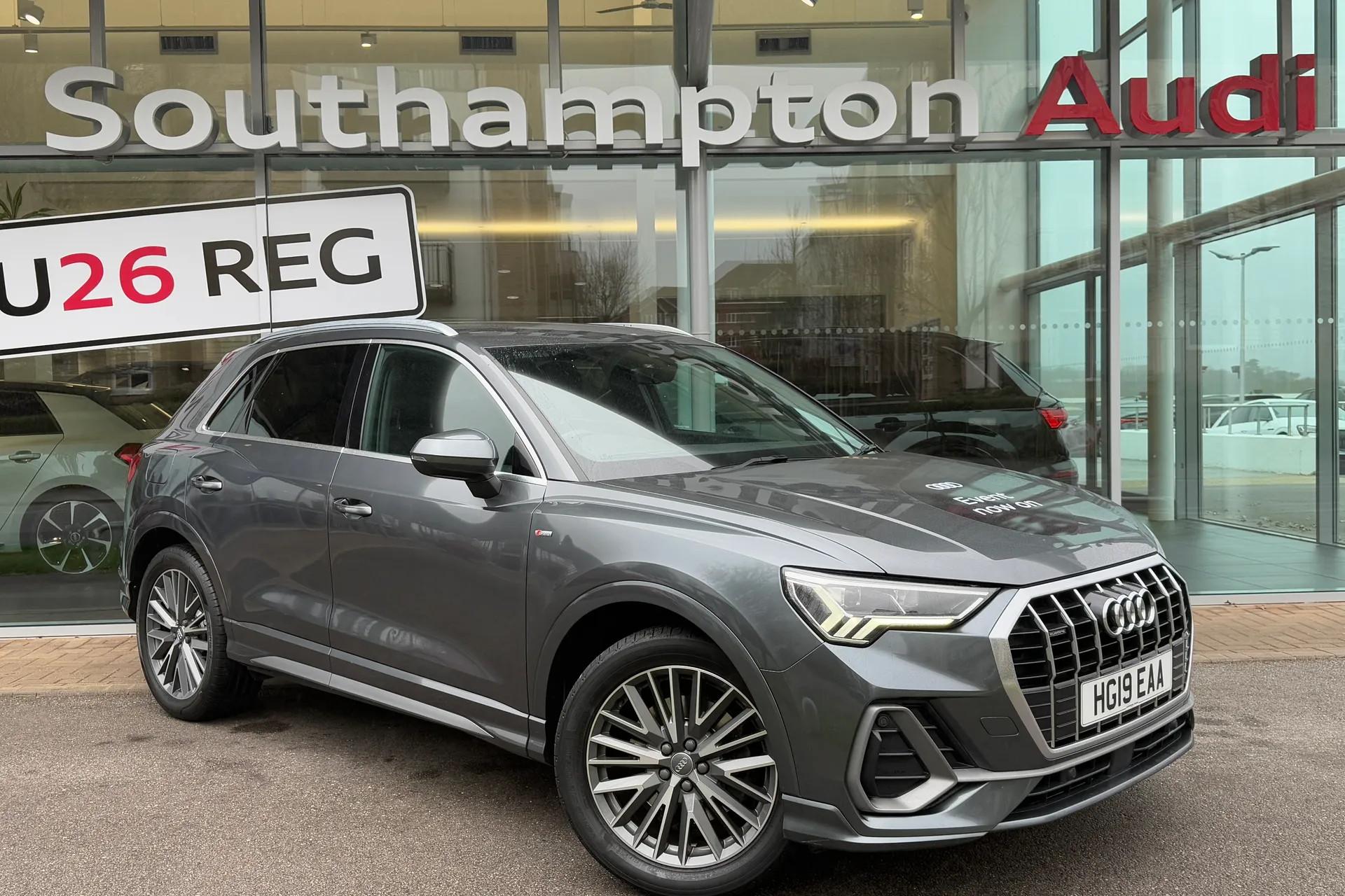 Audi Q3 thumbnail image number 58