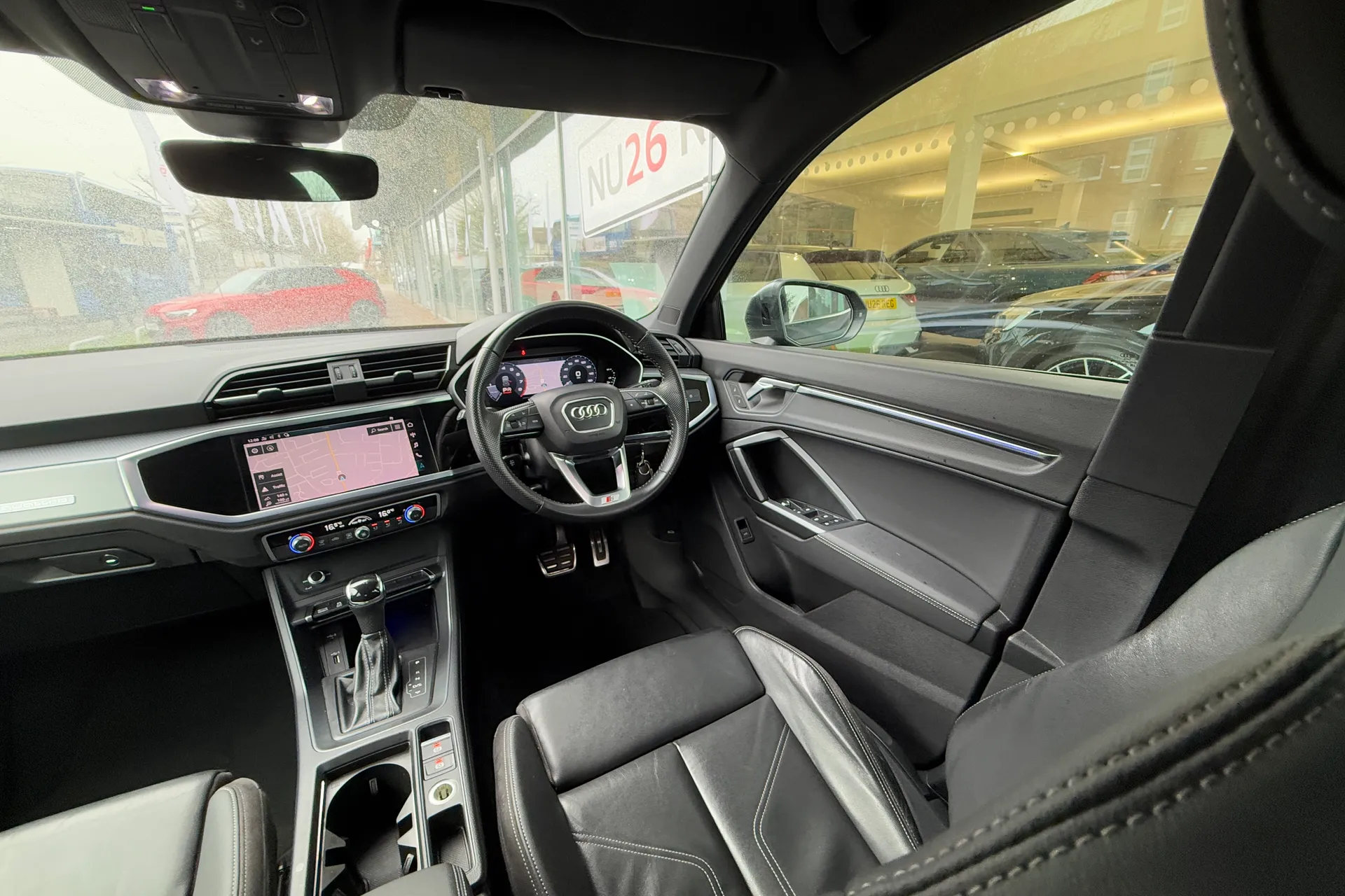 Audi Q3 thumbnail image number 39