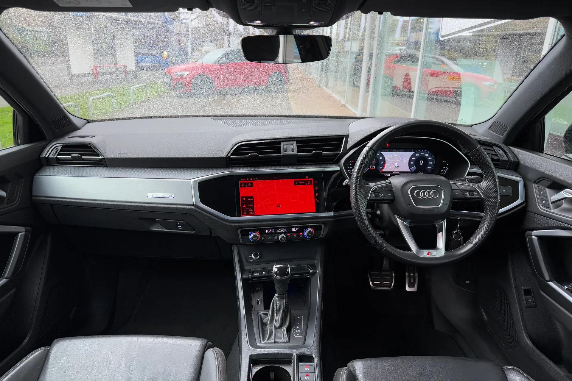 Audi Q3 thumbnail image number 3