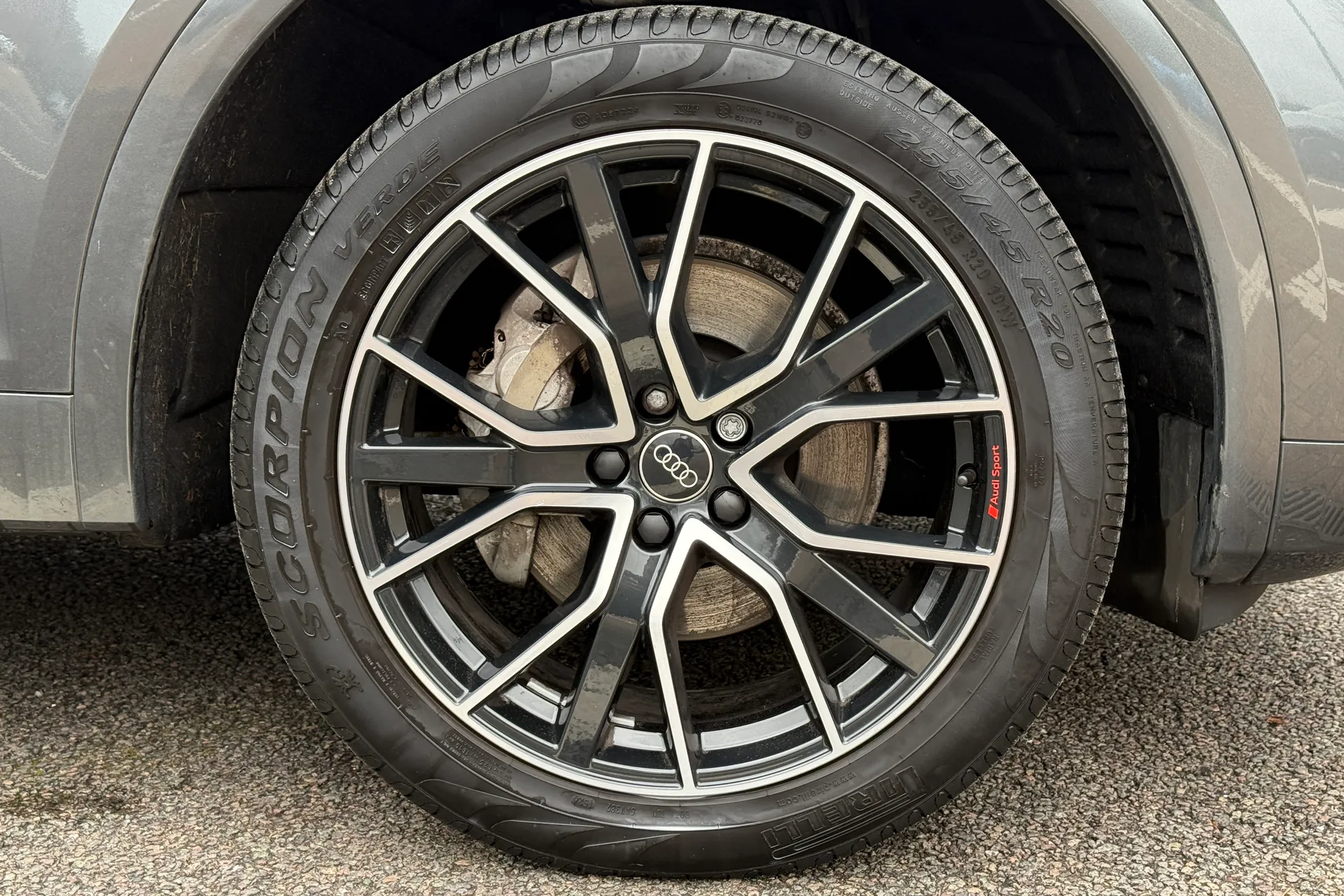 Audi Q5 thumbnail image number 24