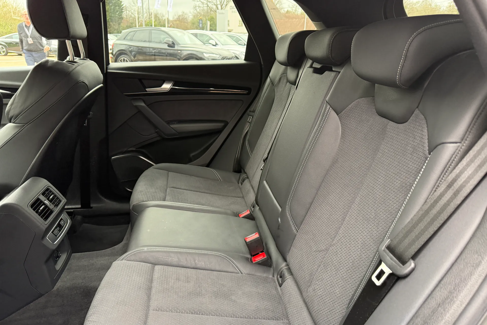 Audi Q5 thumbnail image number 45