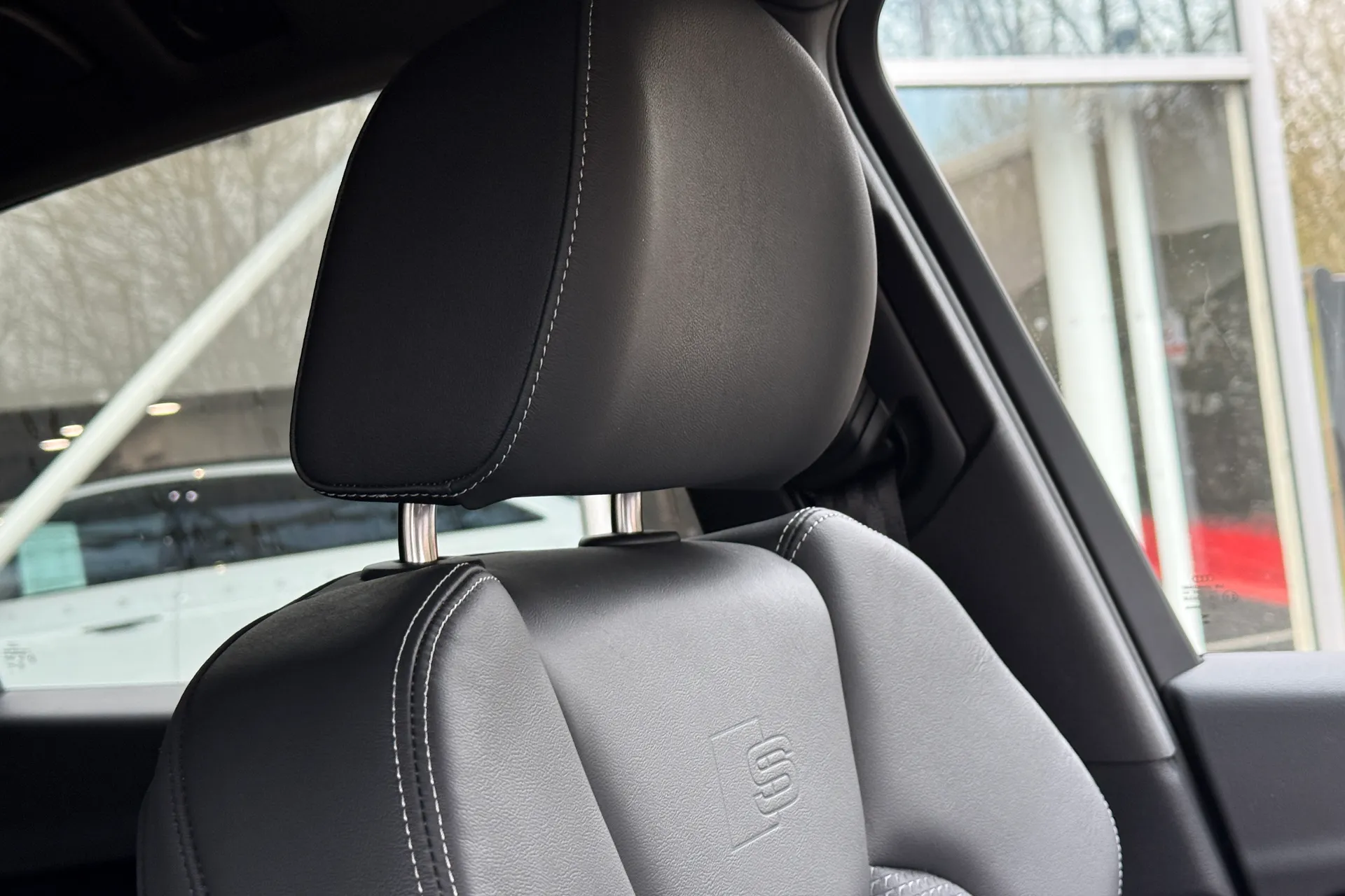 Audi Q5 thumbnail image number 17