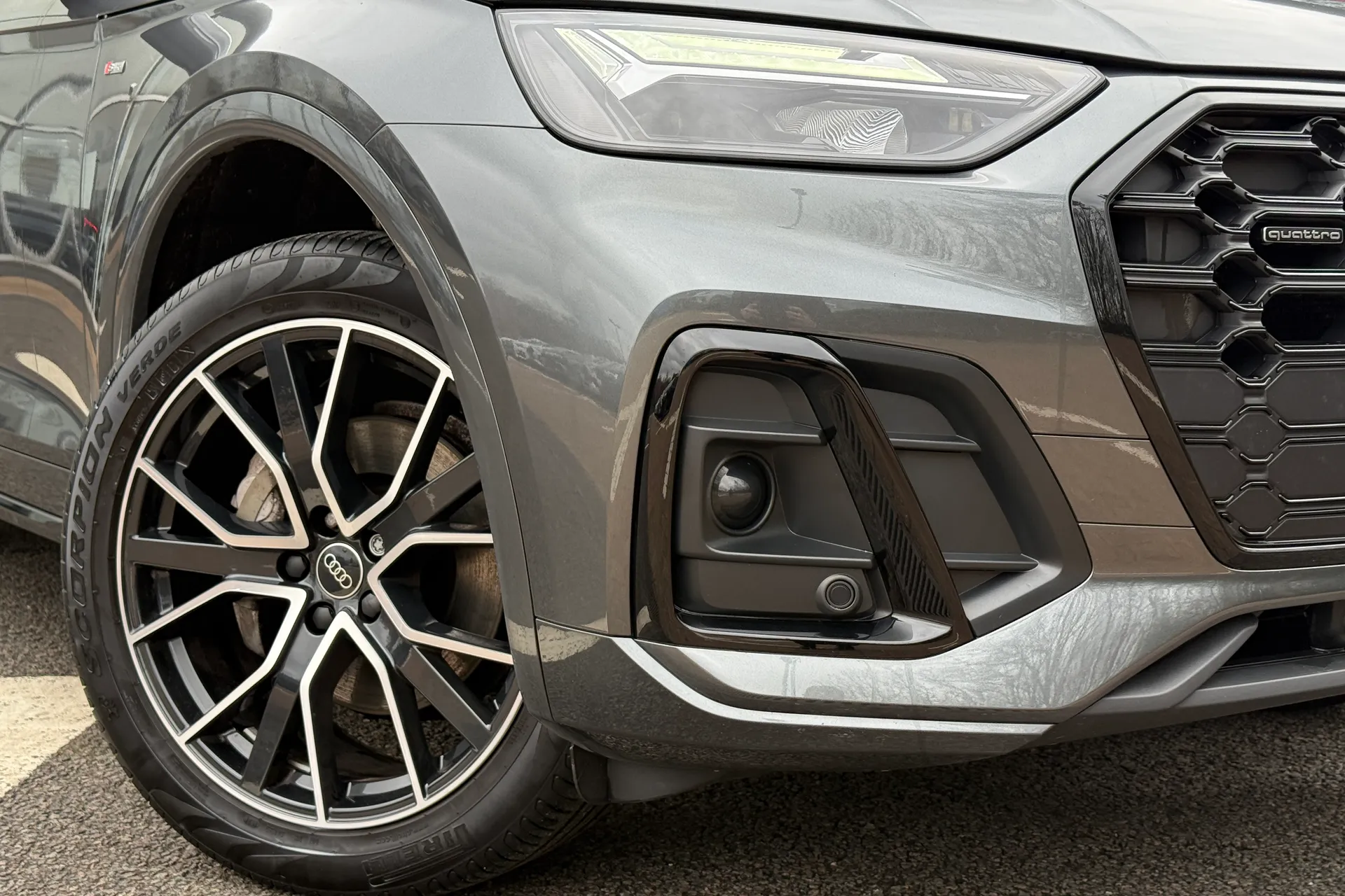 Audi Q5 thumbnail image number 6