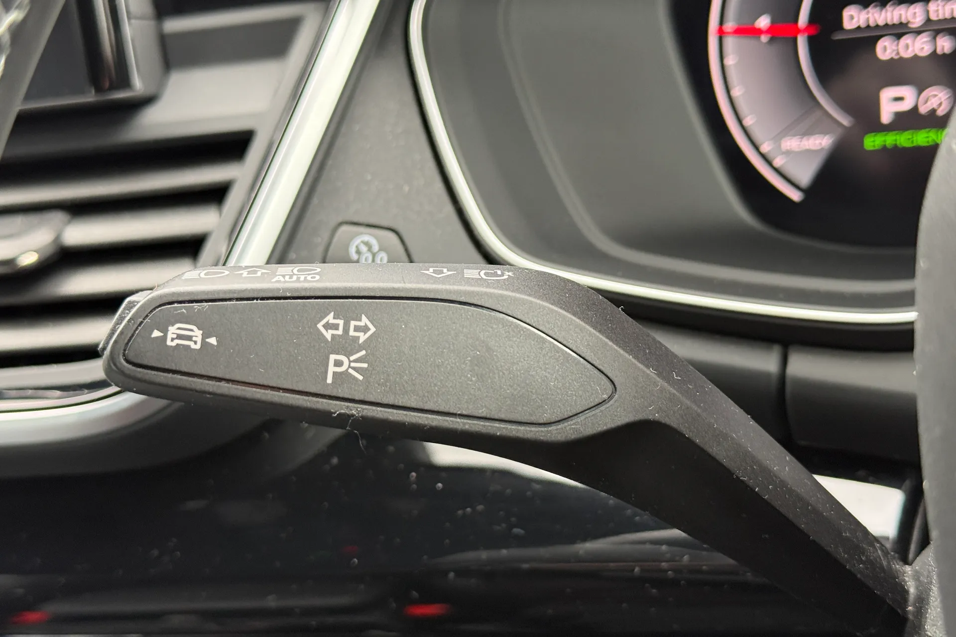 Audi Q5 thumbnail image number 12