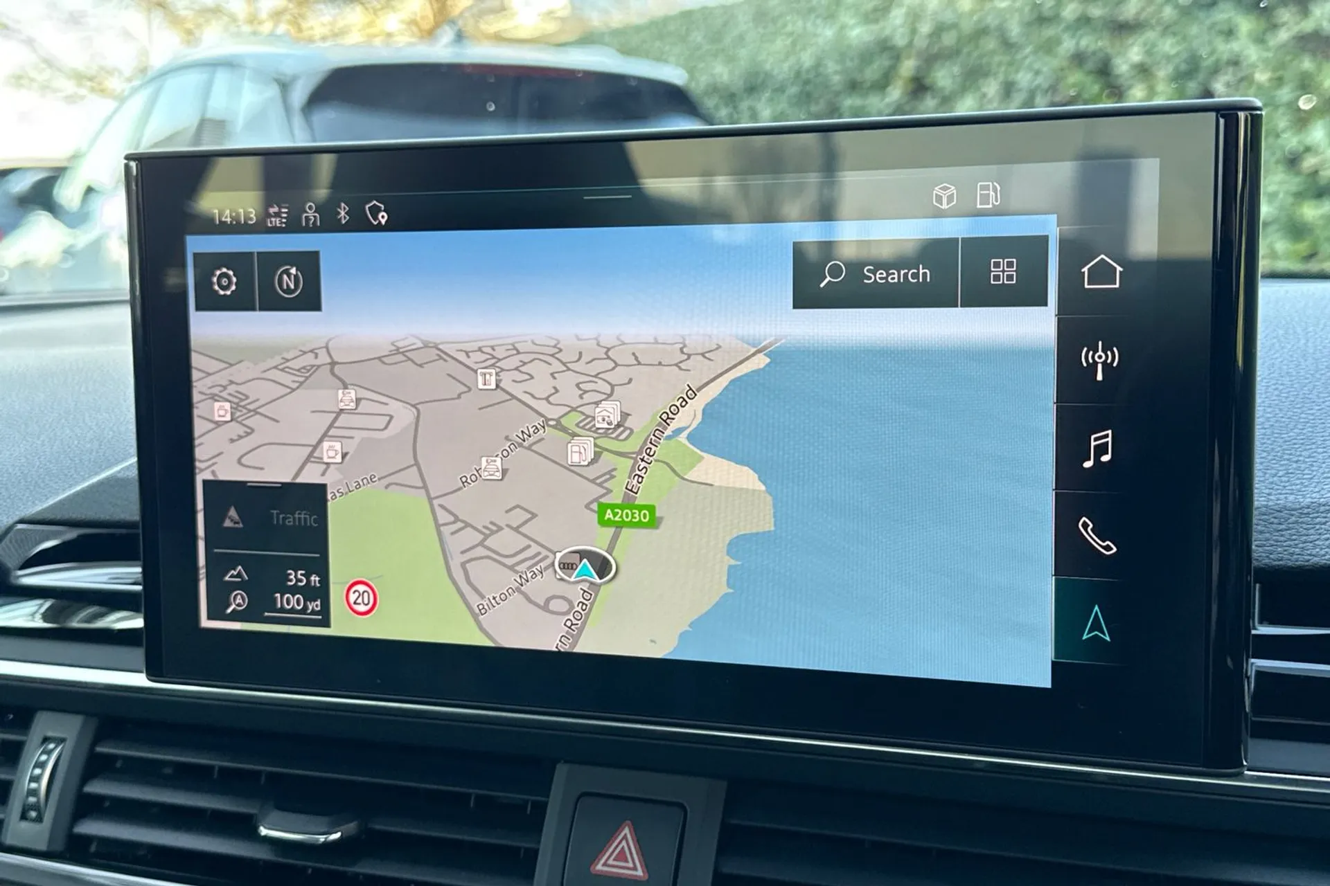 Audi A4 thumbnail image number 14