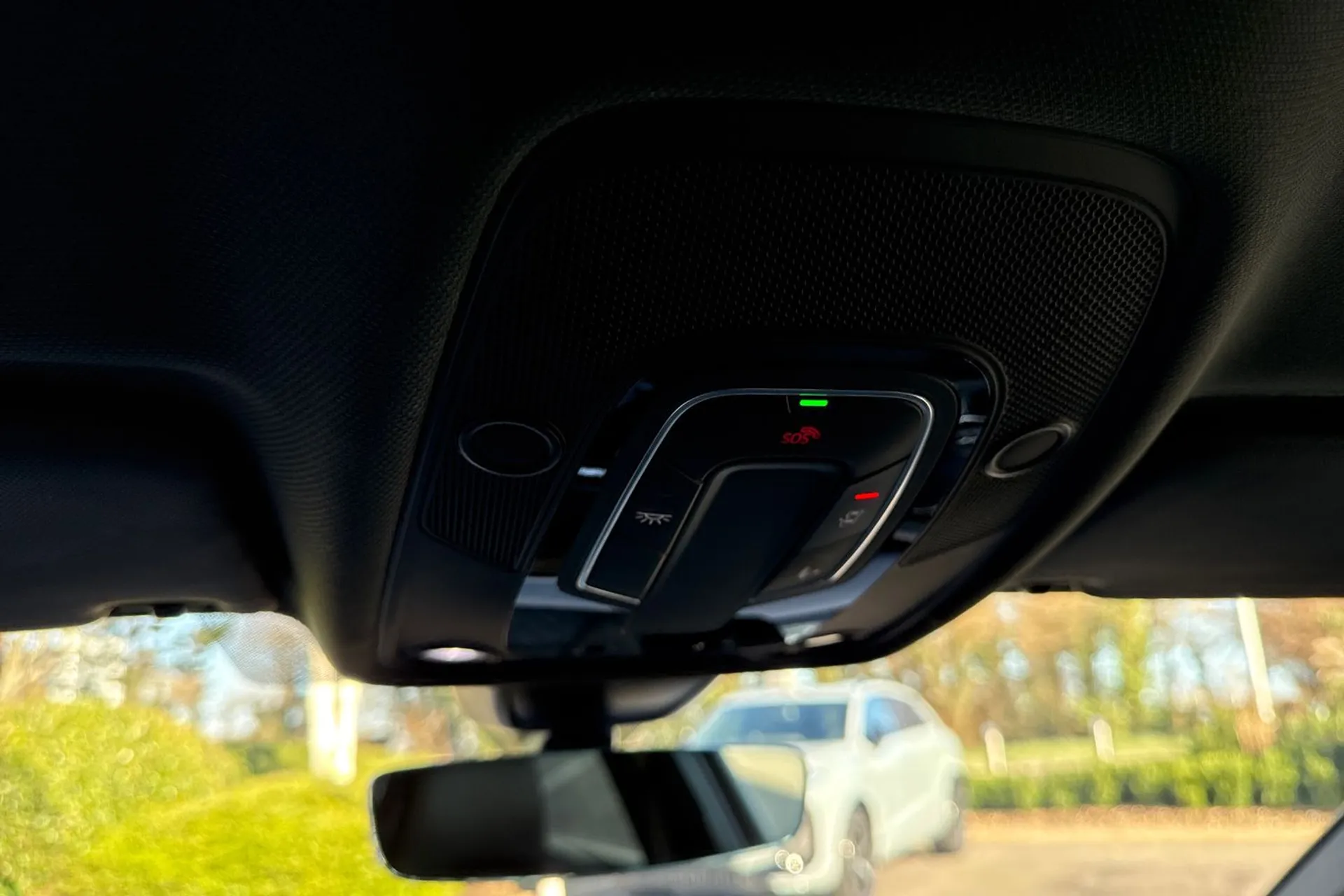 Audi A4 thumbnail image number 52