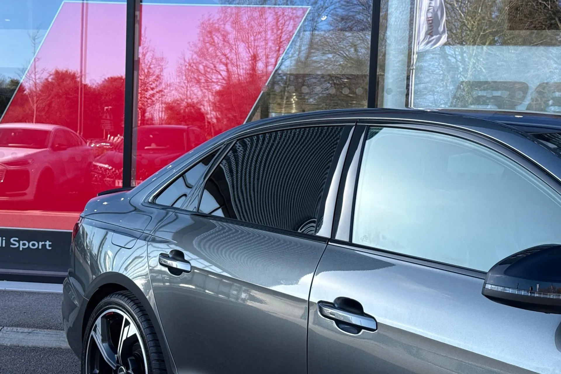 Audi A4 thumbnail image number 21