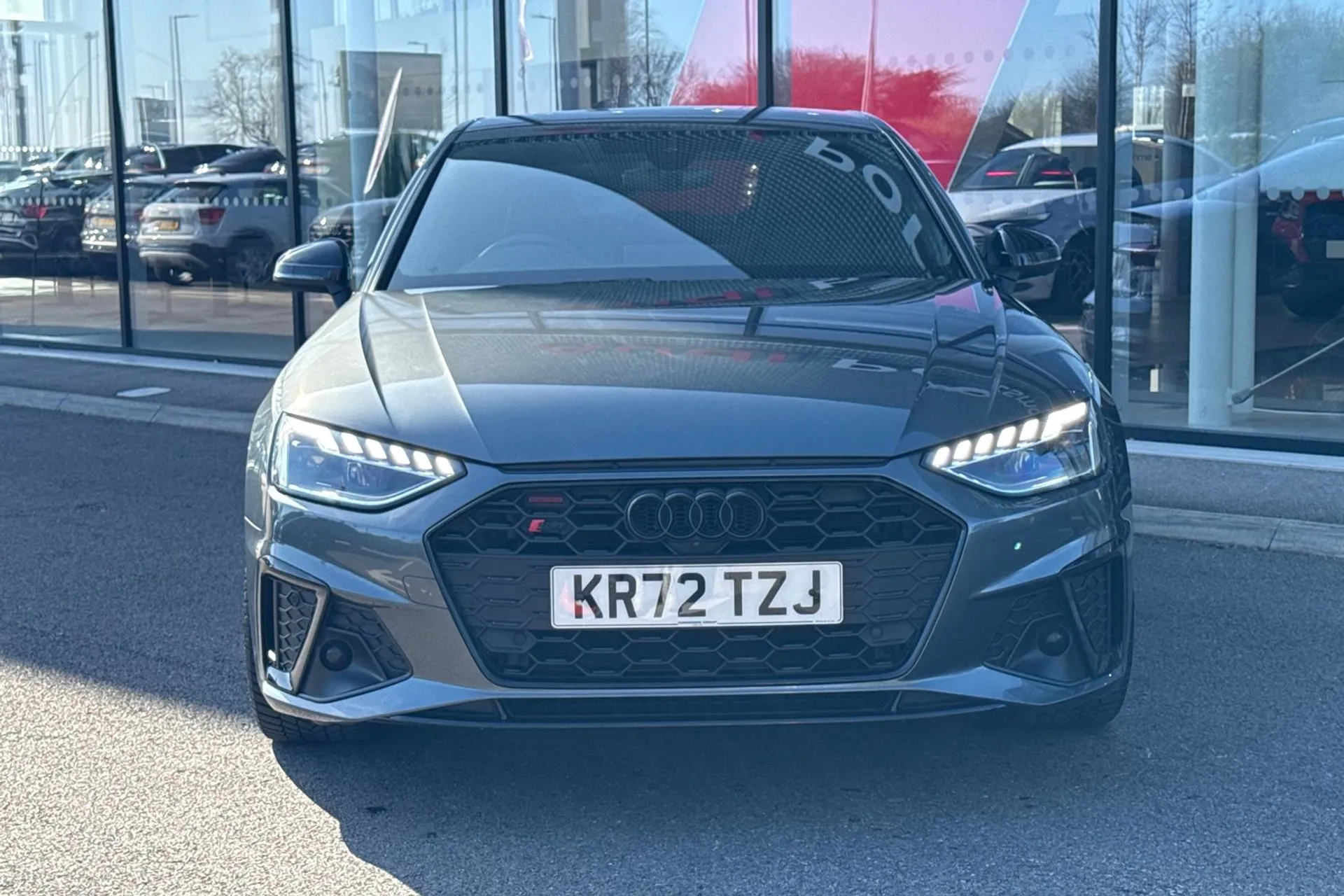 Audi A4 thumbnail image number 17