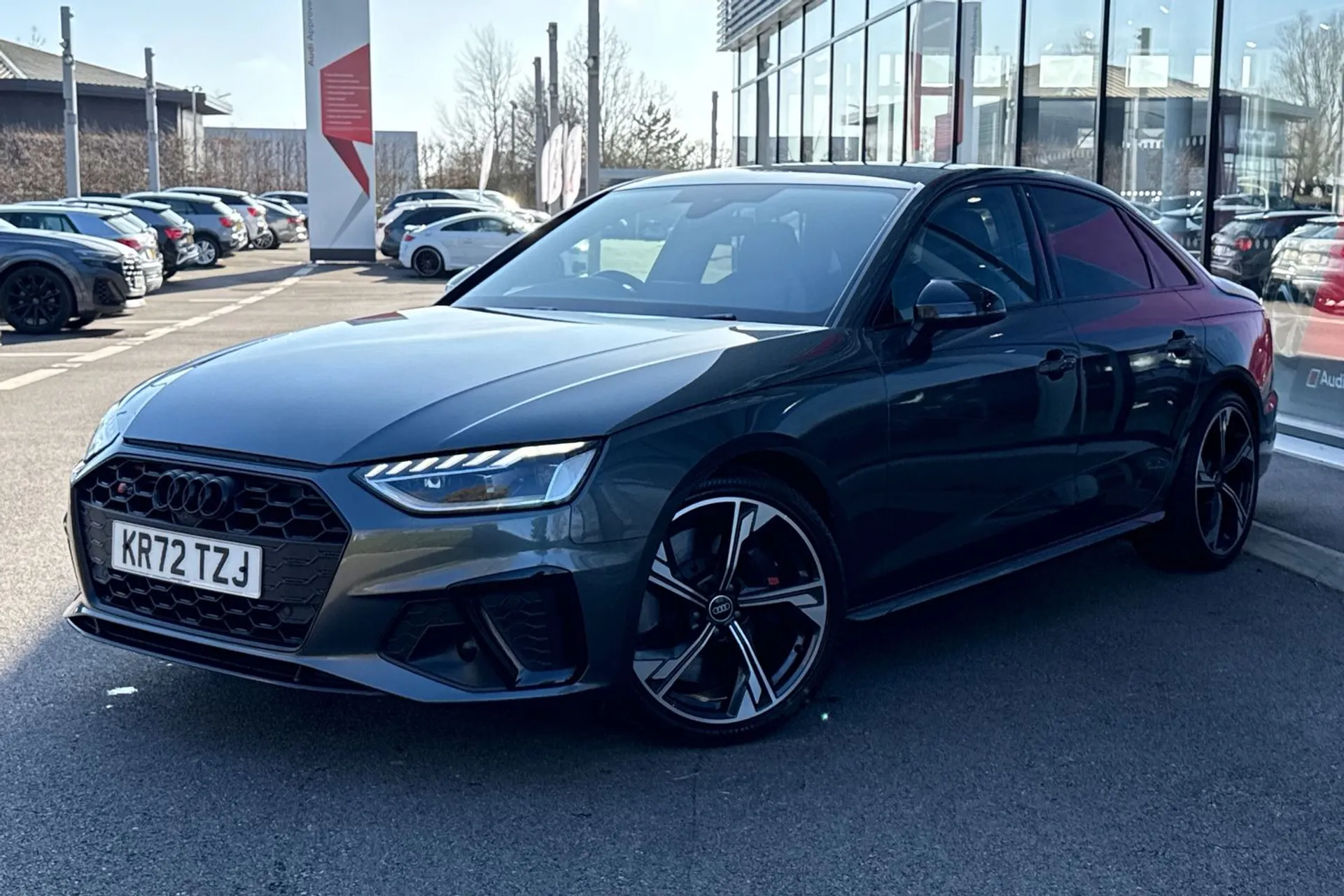 Audi A4 thumbnail image number 5