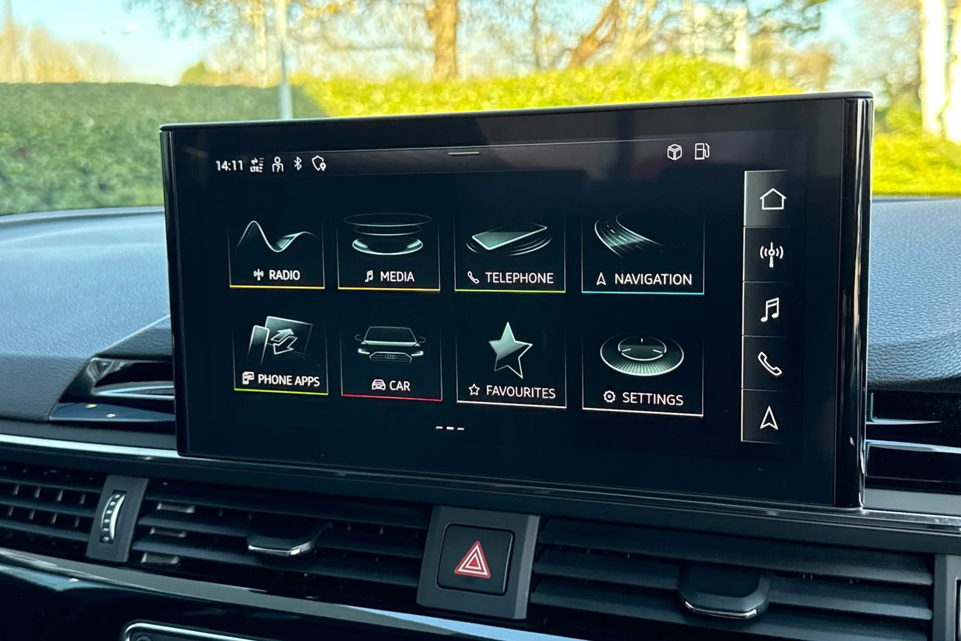 Audi A4 thumbnail image number 22