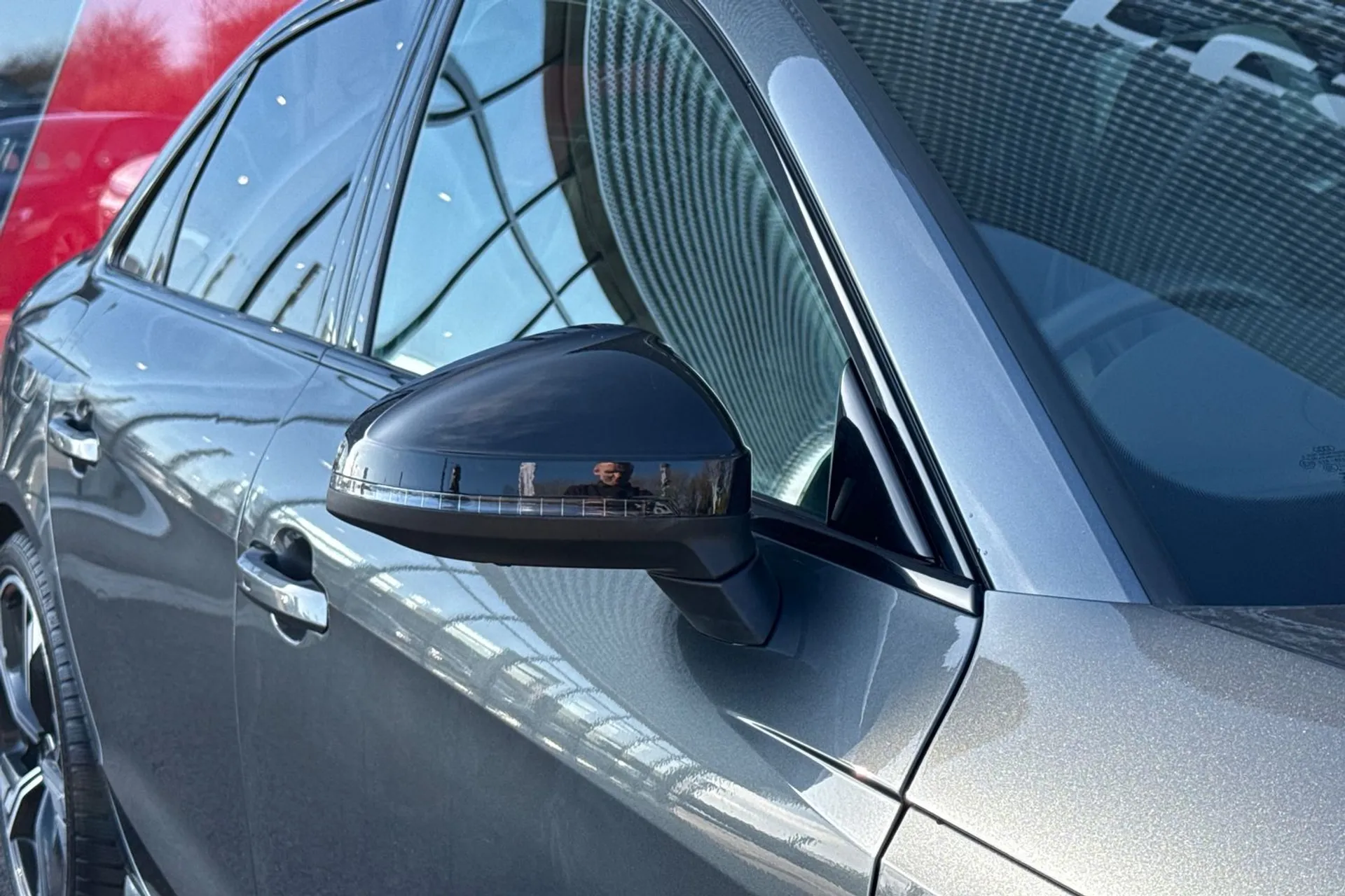 Audi A4 thumbnail image number 26