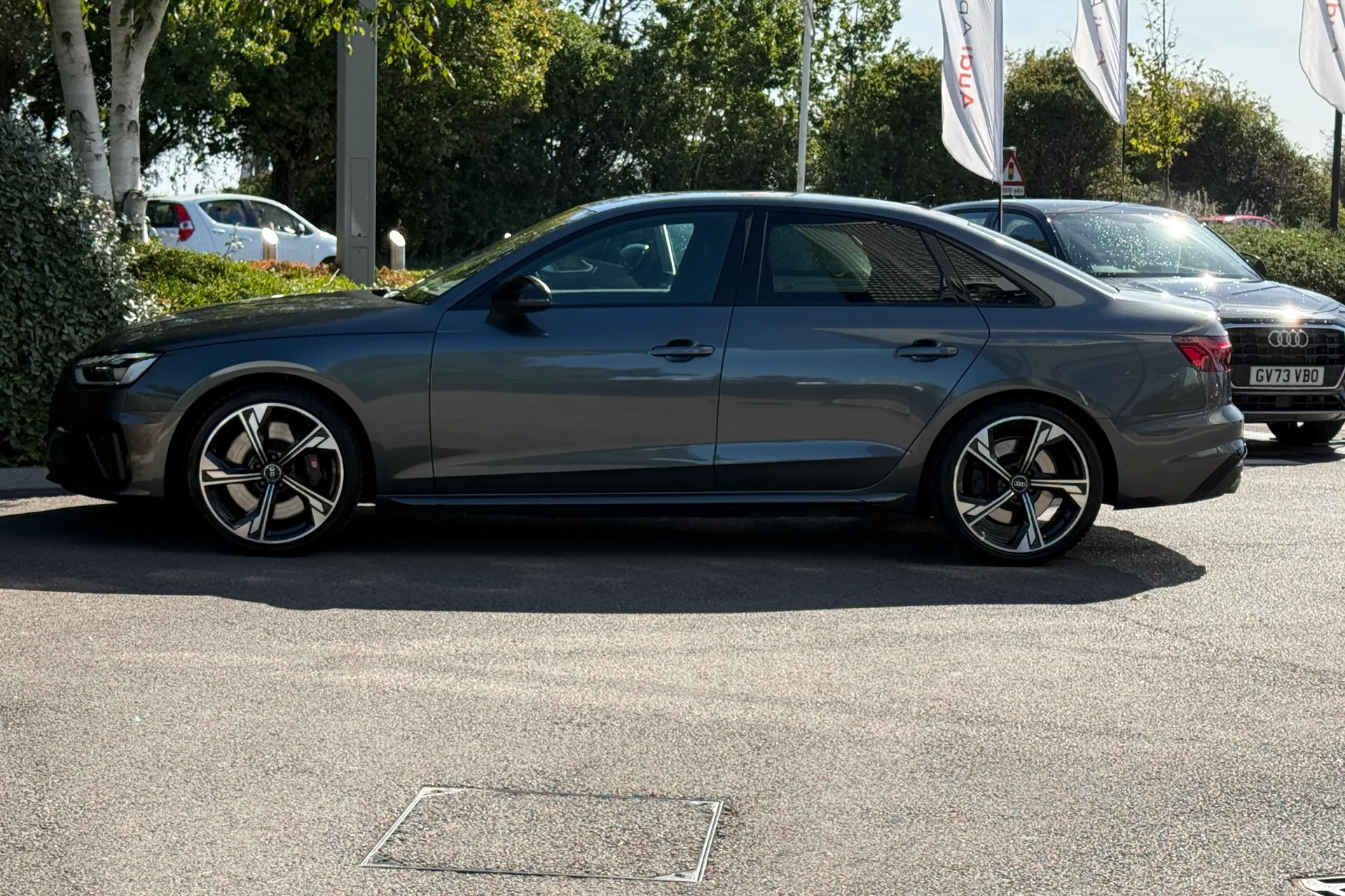Audi A4 thumbnail image number 28