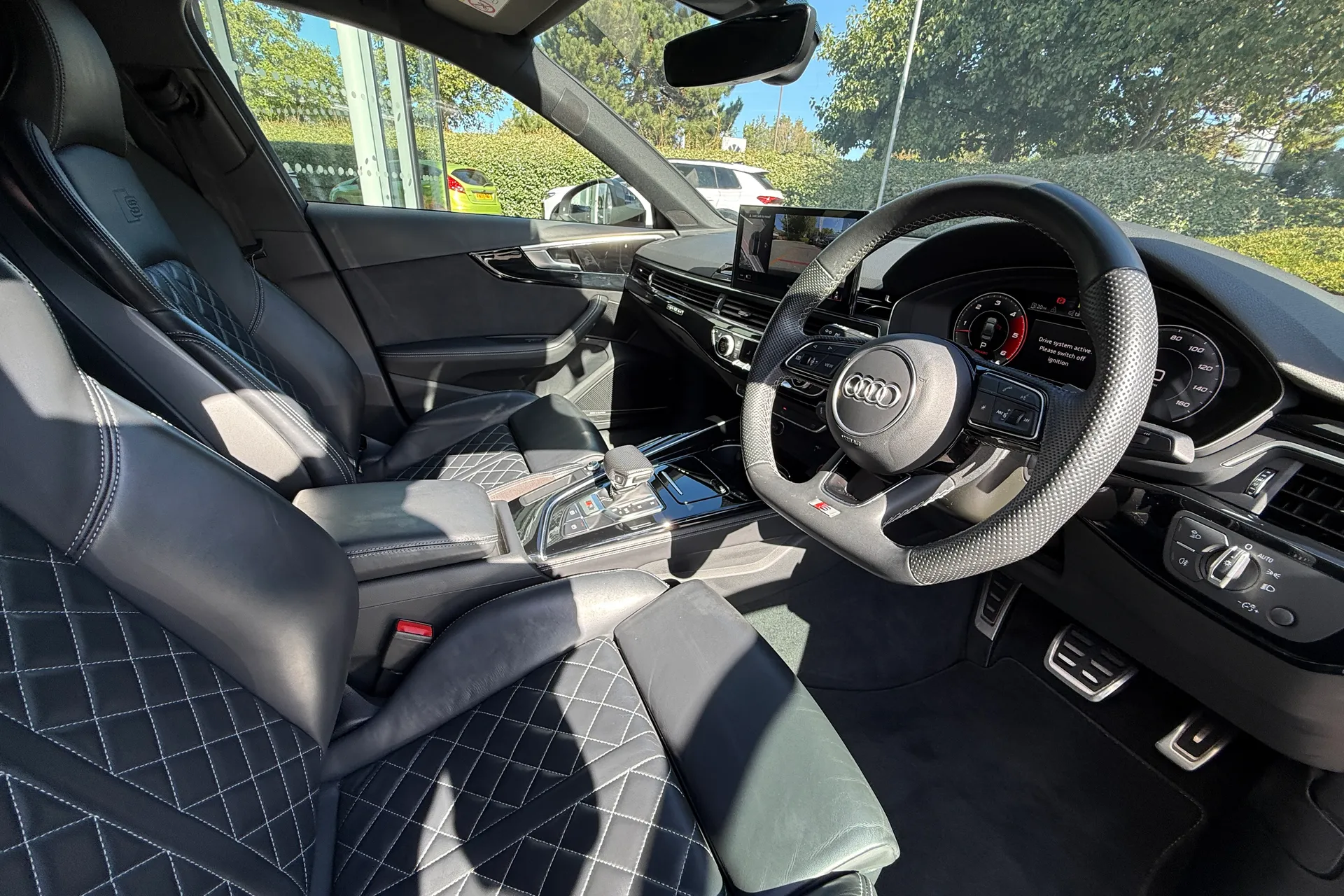 Audi A4 thumbnail image number 38