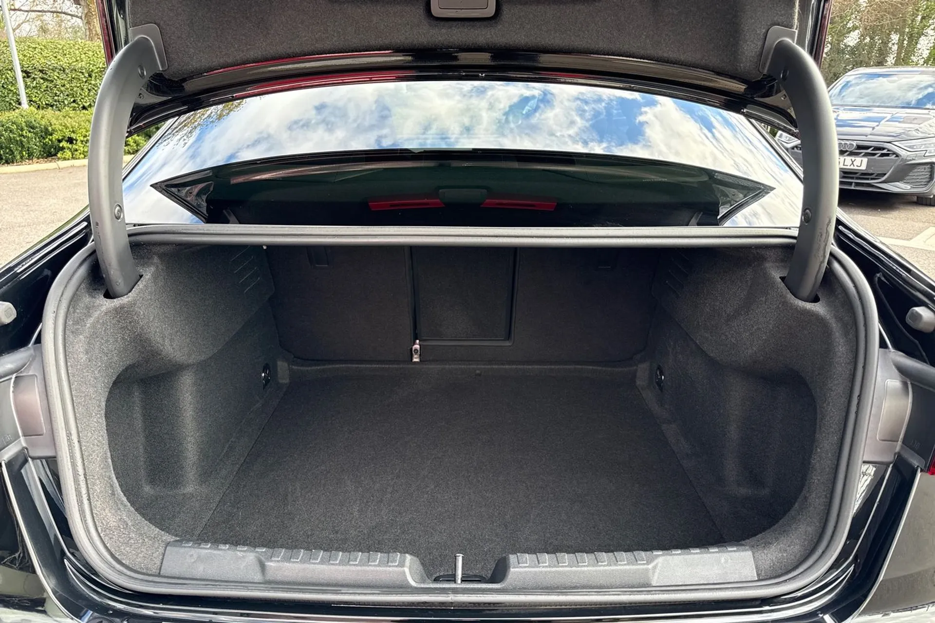 Audi A3 thumbnail image number 27